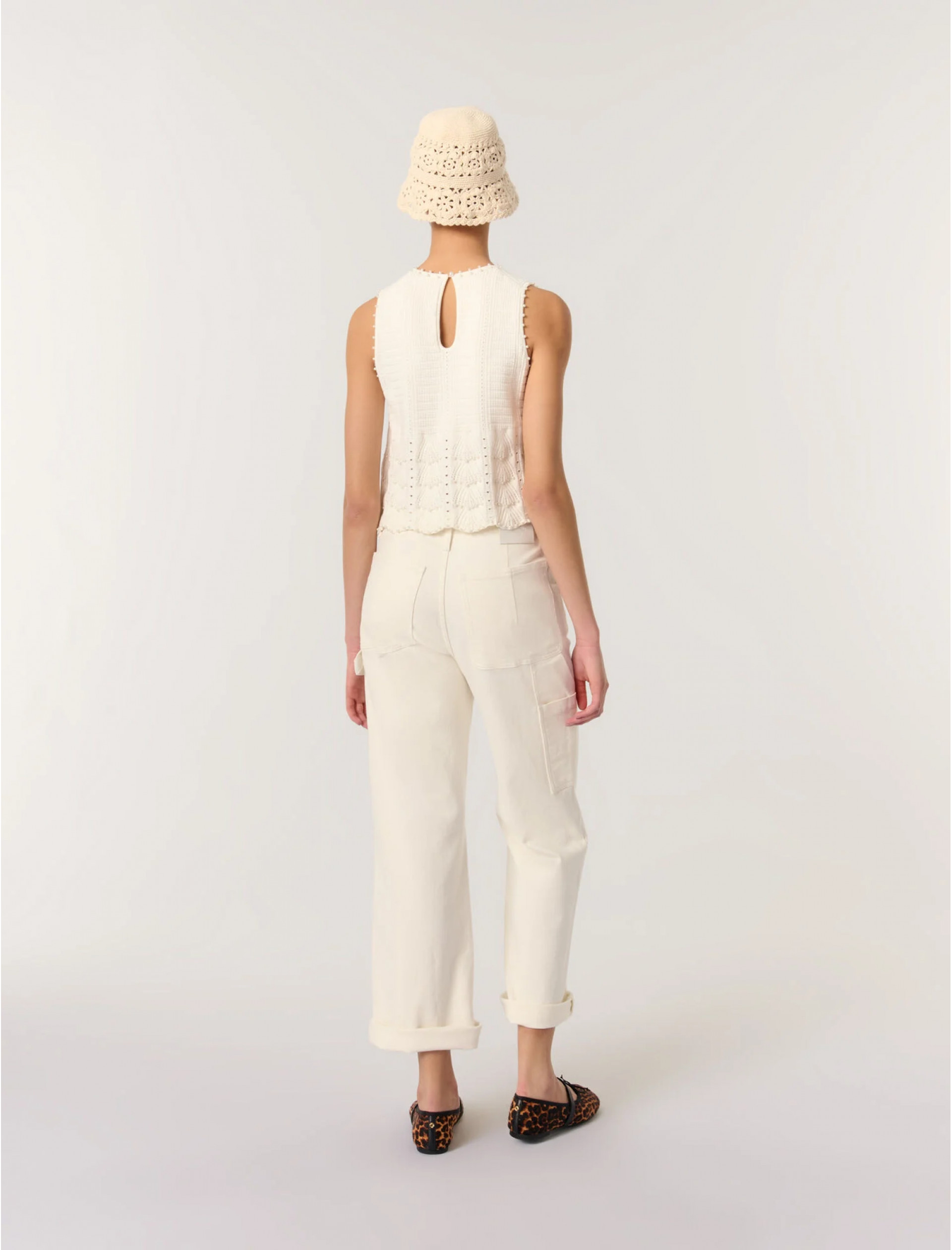 Жіночий топ з ажурною в'язкою та перлами