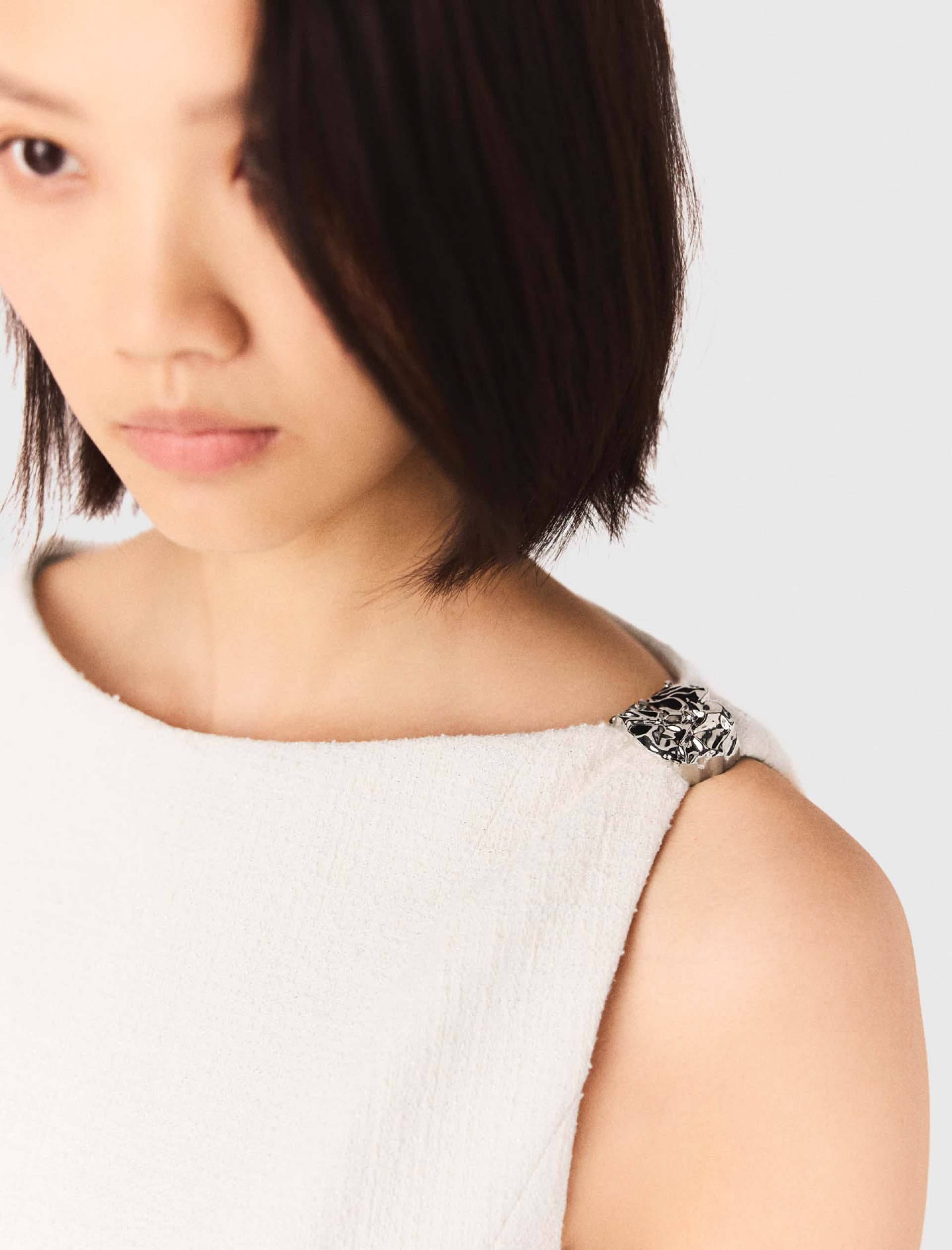 Жіноча молочна твідова сукня Жіноча молочна твідова сукня