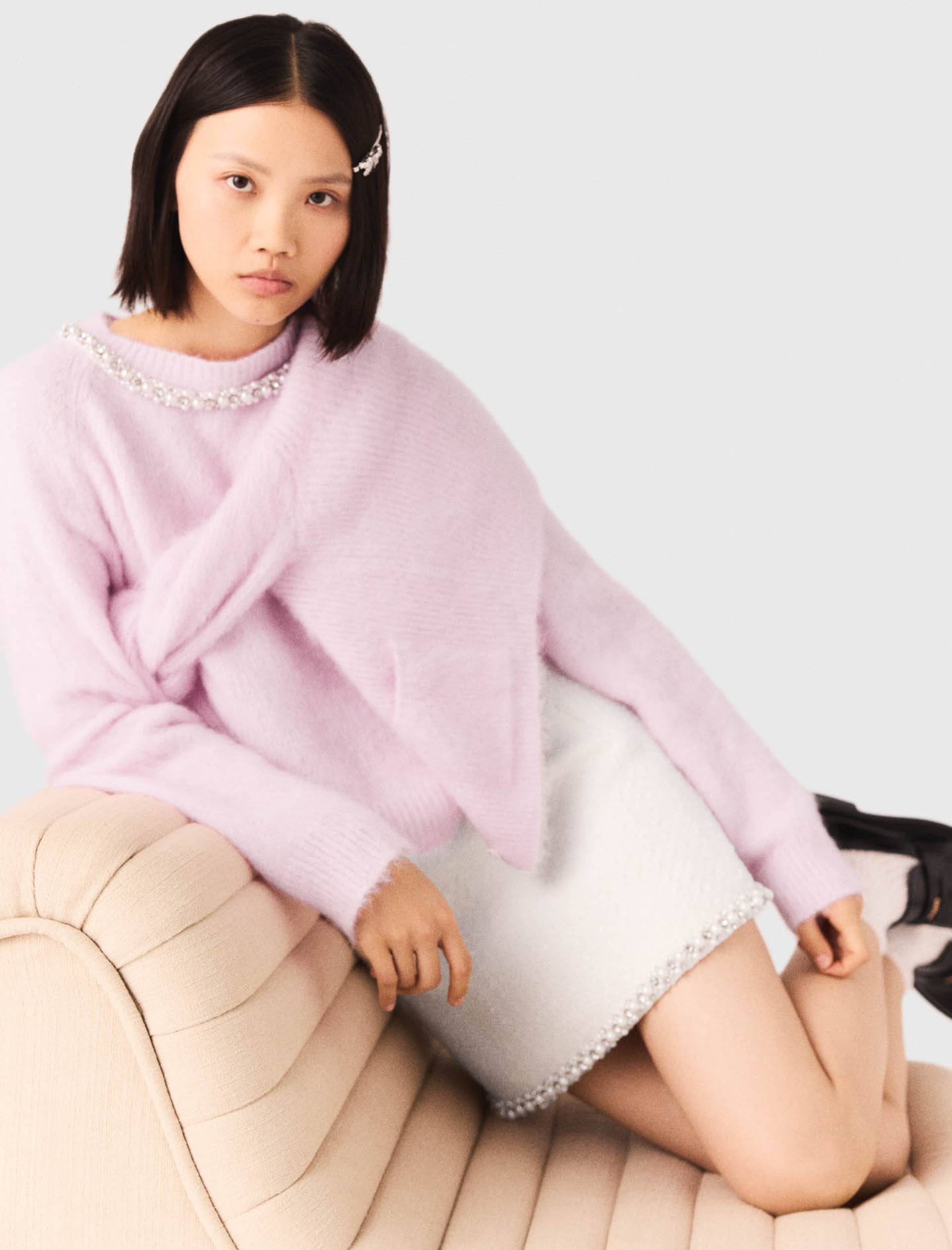 Жіноча твідова спідниця з оздобленням стразами та перлами Жіноча твідова спідниця з оздобленням стразами та перлами