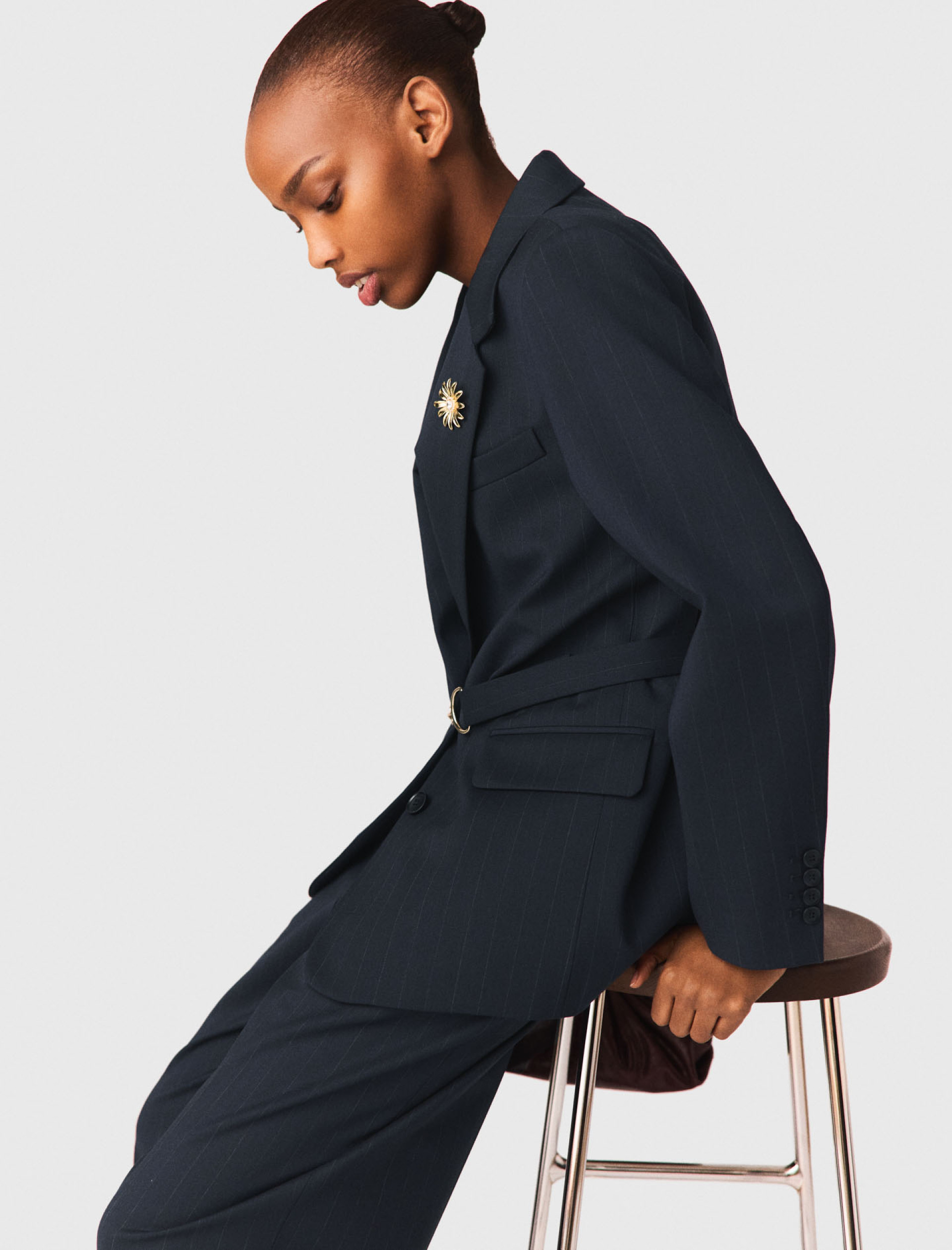 Жіночий смугастий приталений жакет Жіночий смугастий приталений жакет