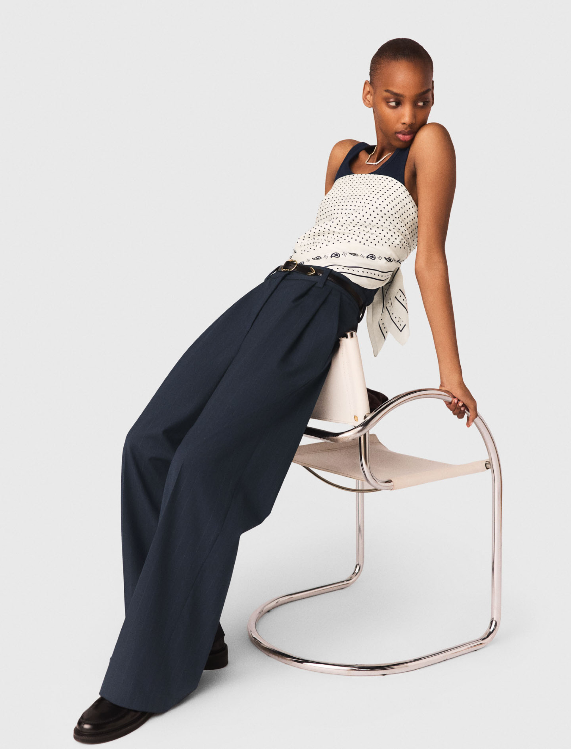 Женские классические брюки в полоску