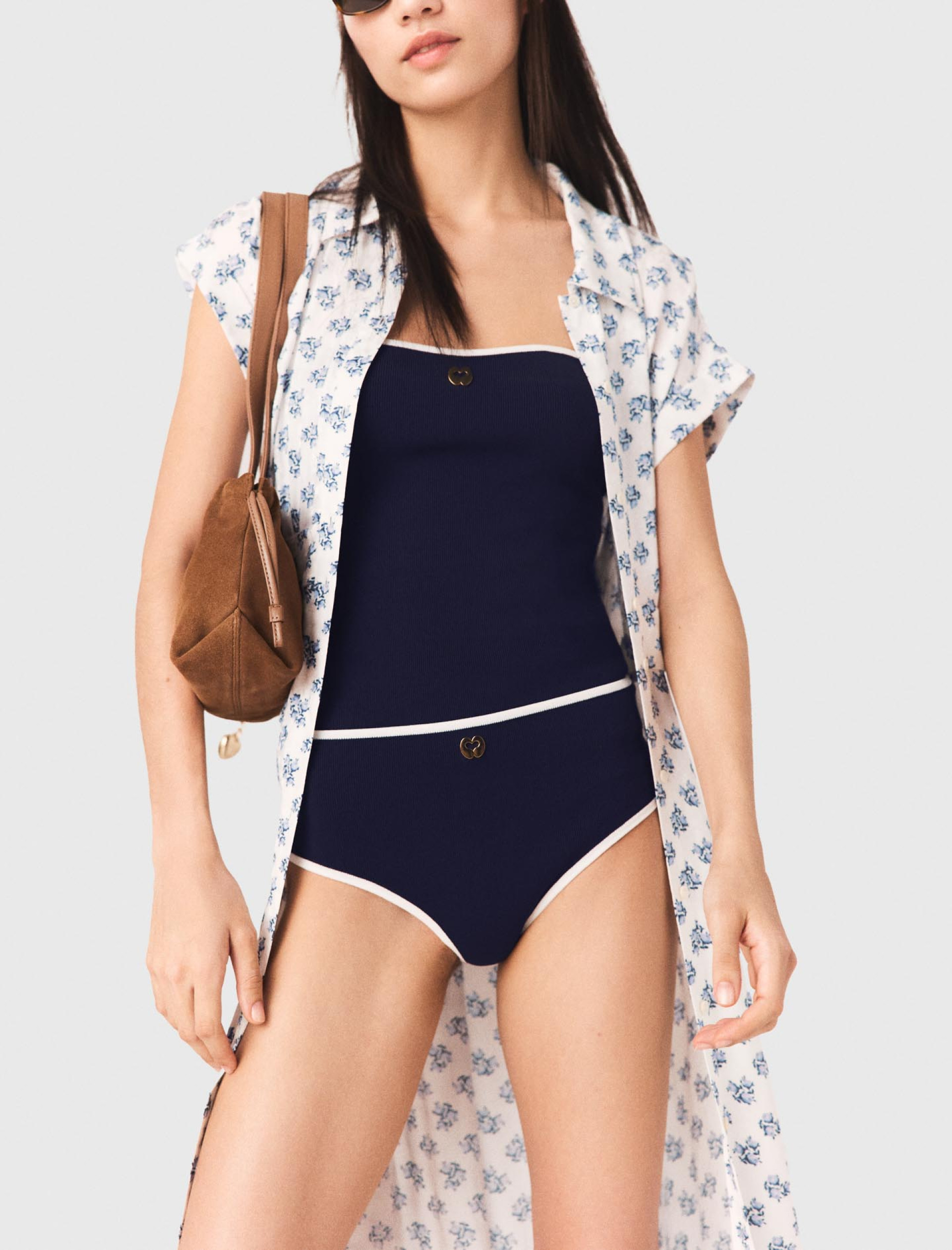 Жіноча довга сукня з квітковим принтом Жіноча довга сукня з квітковим принтом