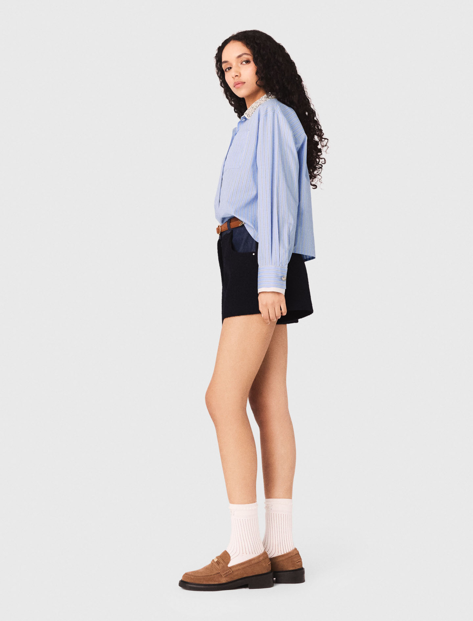 Женская рубашка со съемным воротником, украшенным стразами