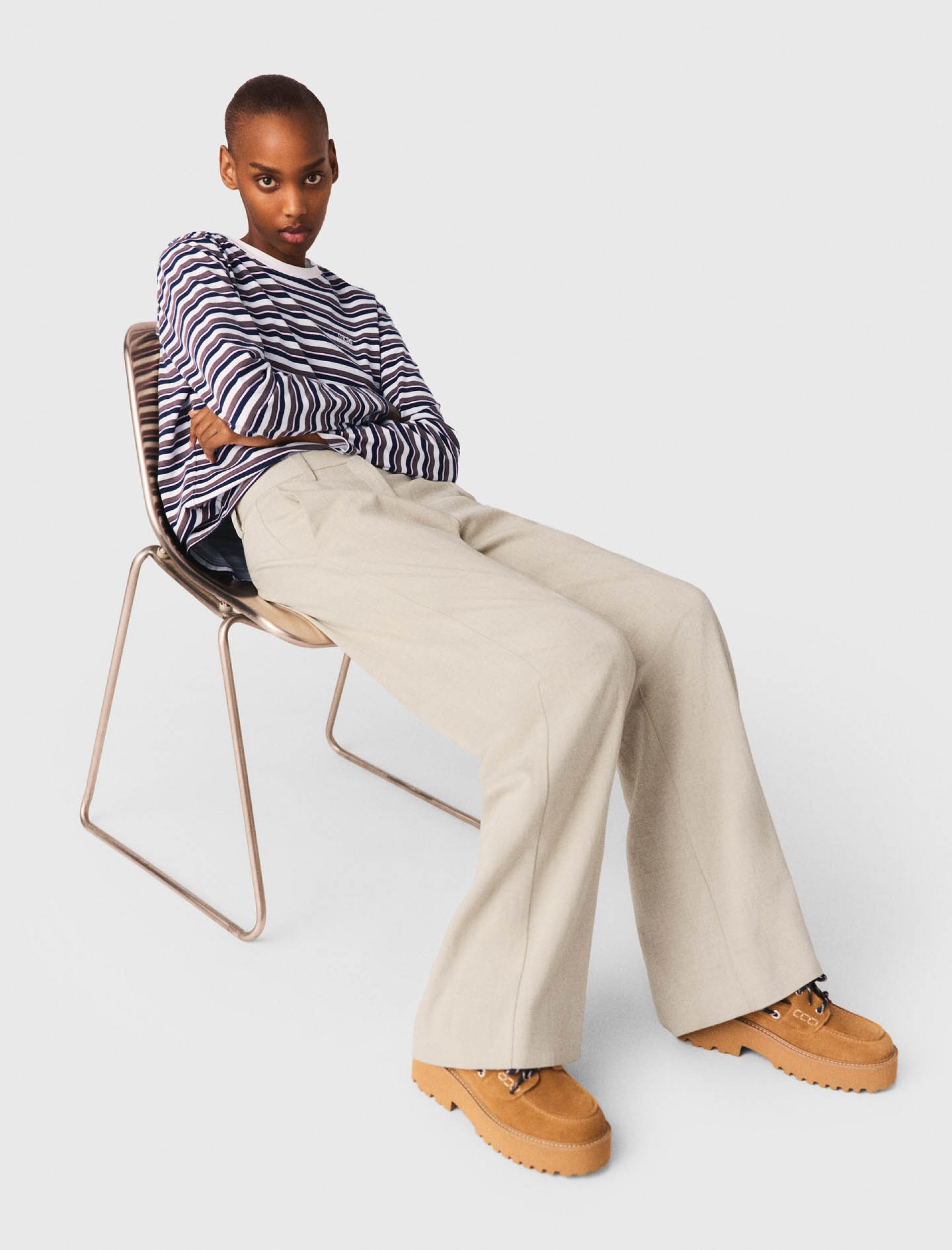 Женские бежевые классические брюки