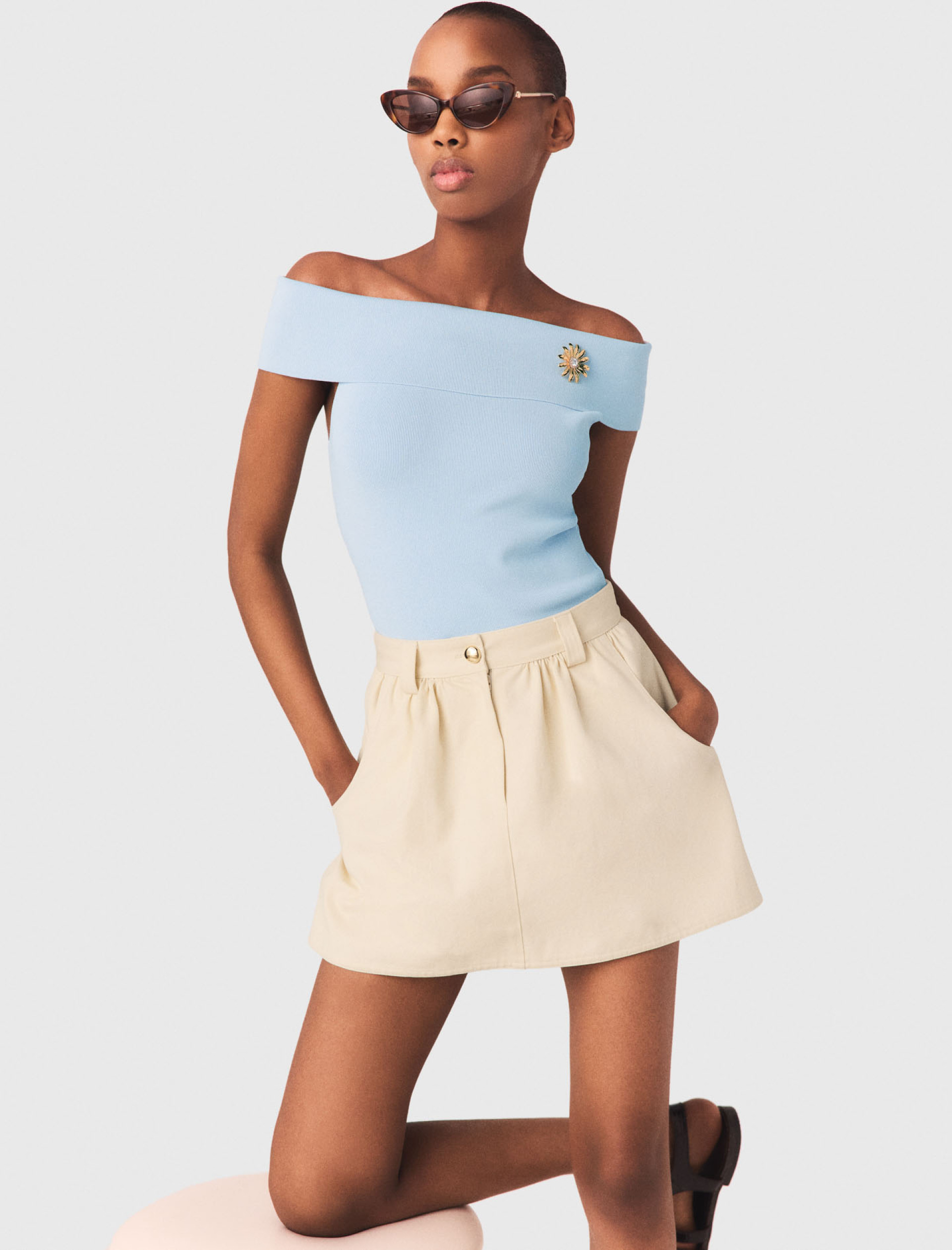 Жіночі молочні шорти-спідниця