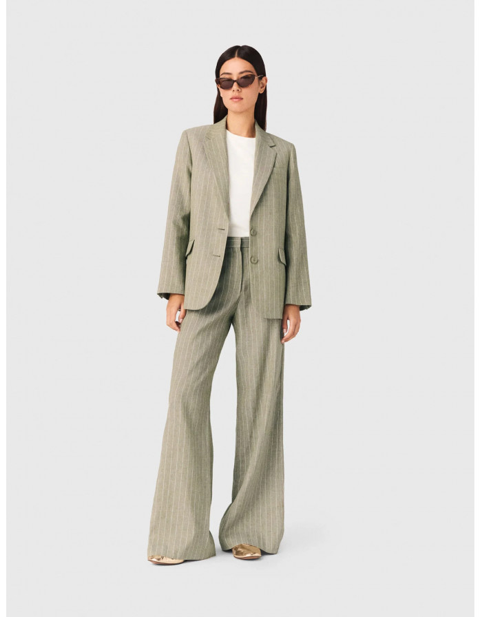 Женские классические брюки в полоску