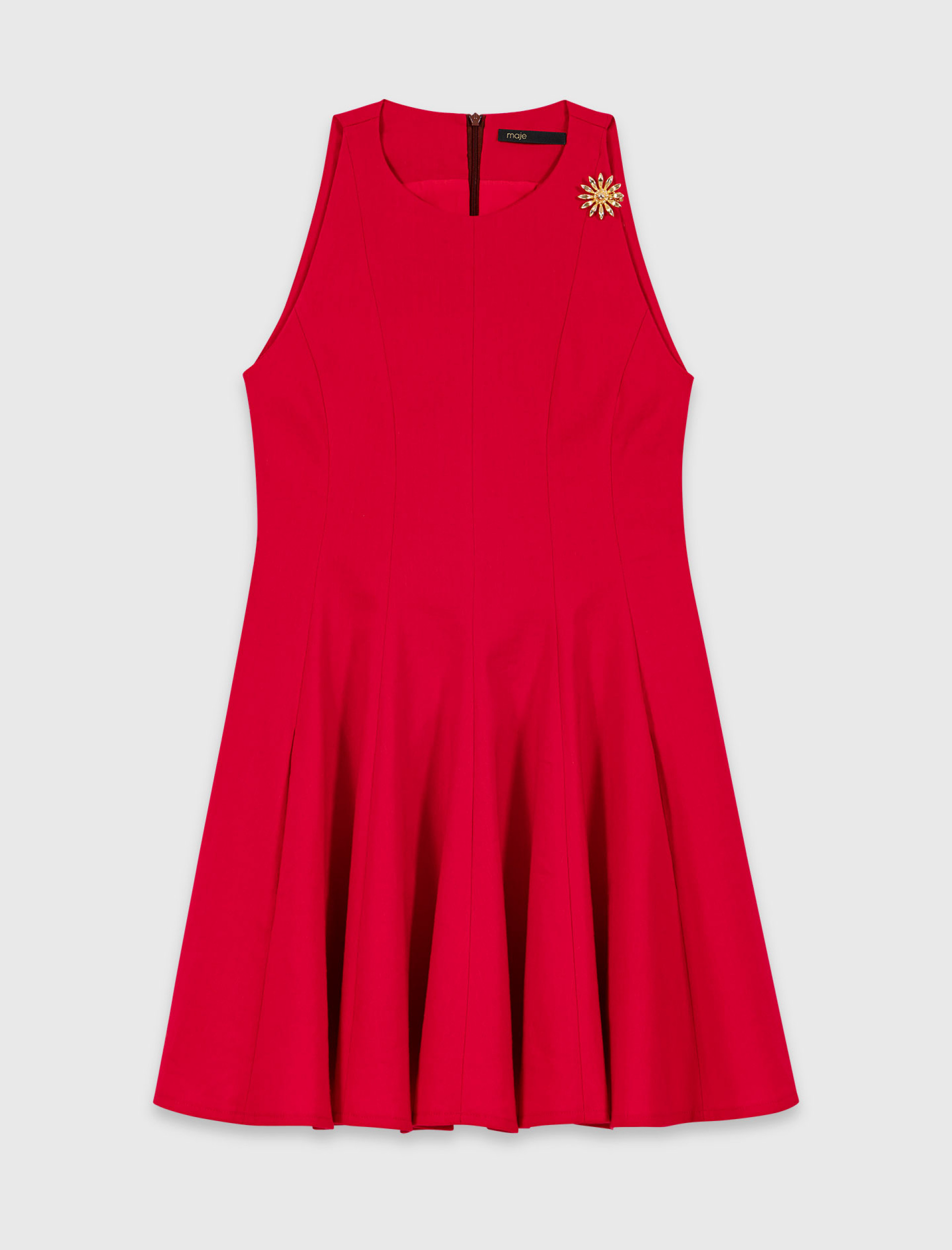 Женское красное расклешенное платье