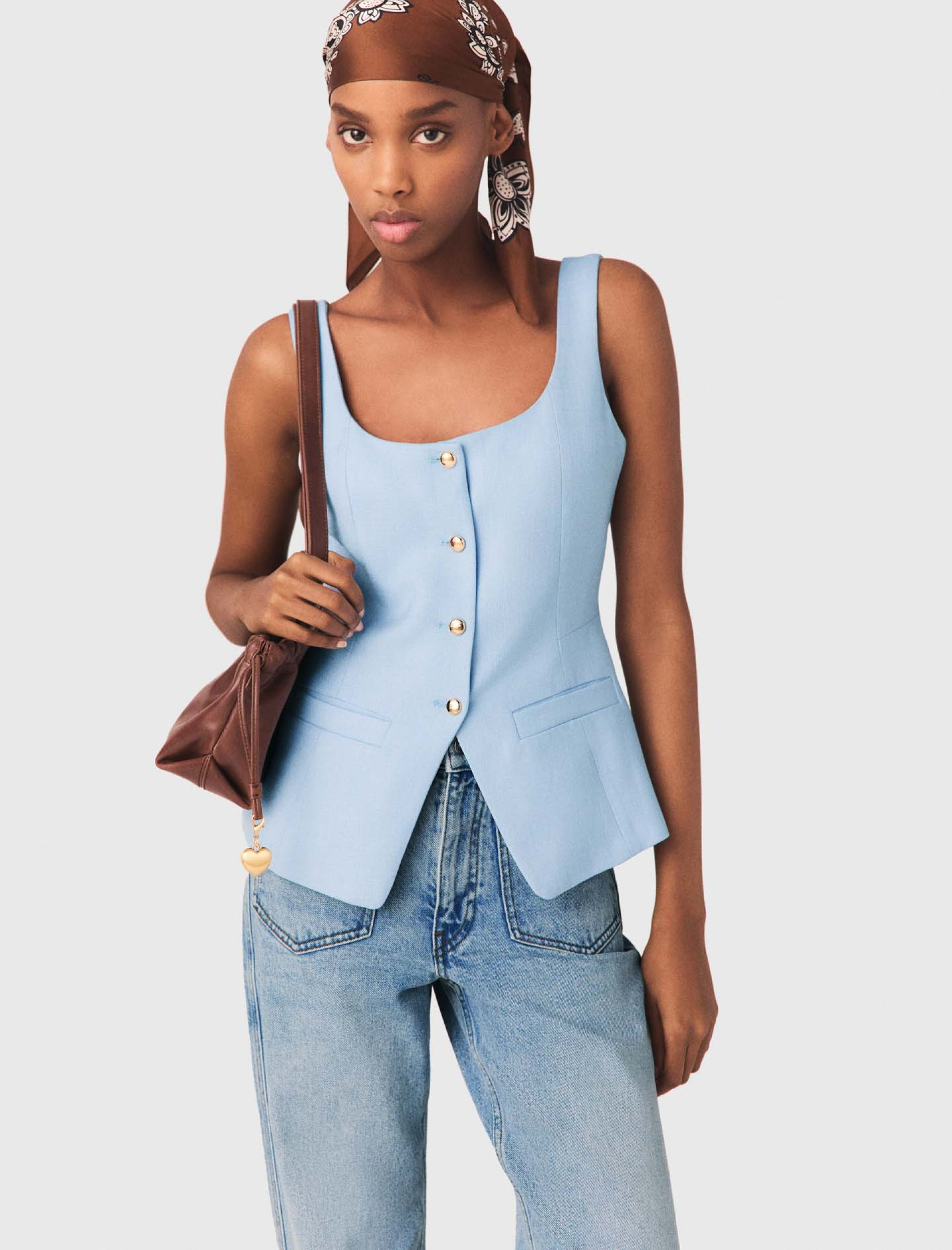 Женский длинный приталенный жилет