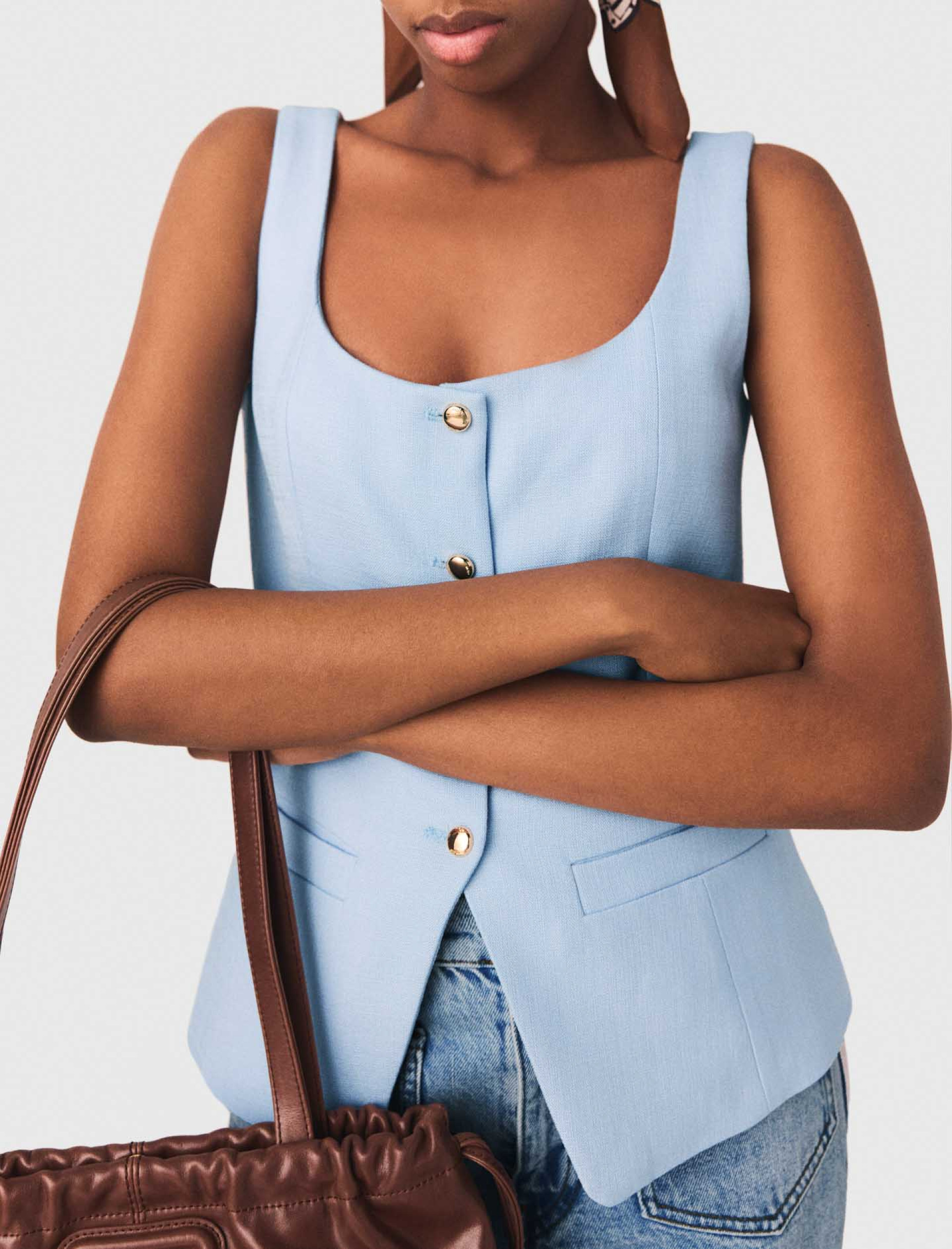 Женский длинный приталенный жилет