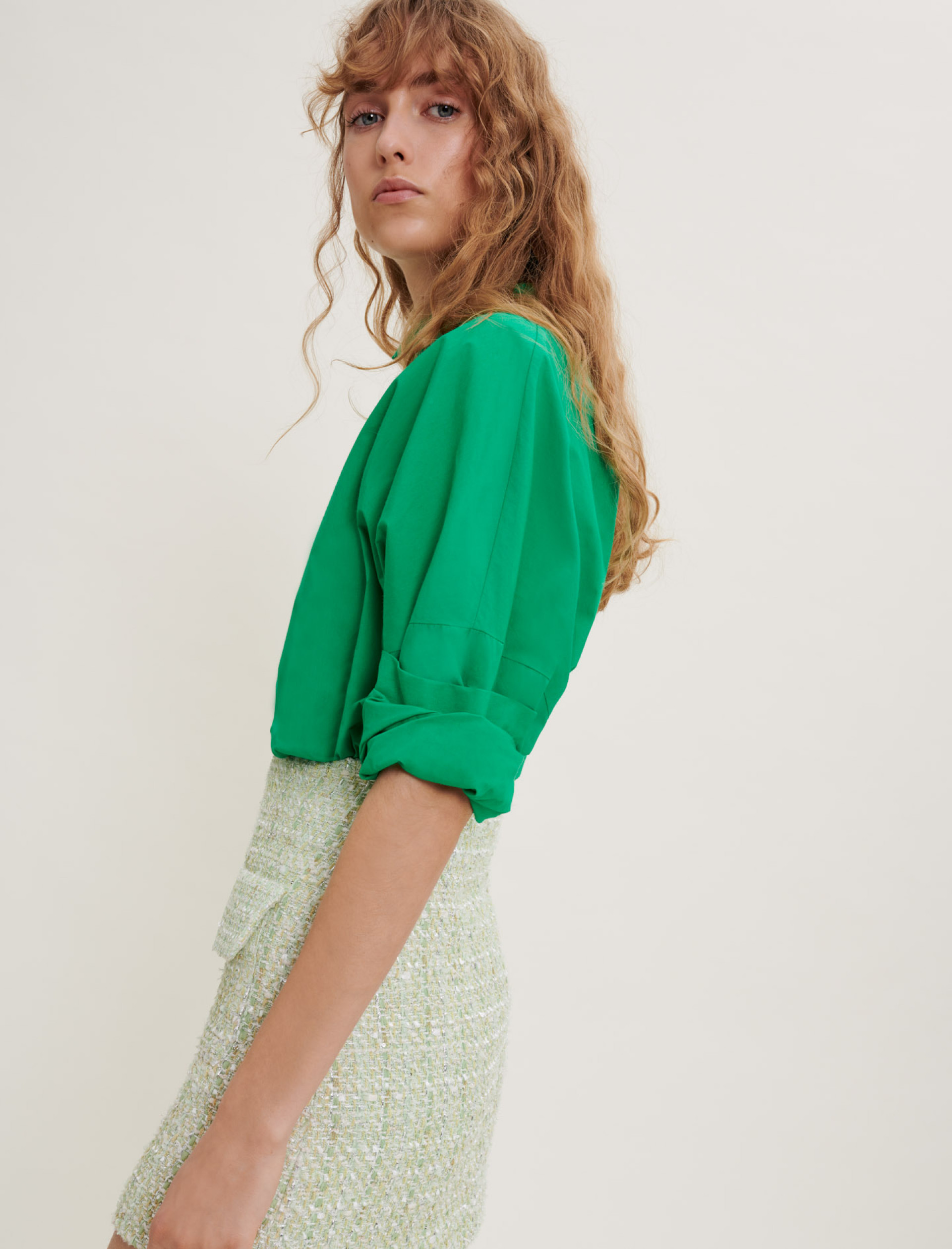 Жіноча зелена спідниця