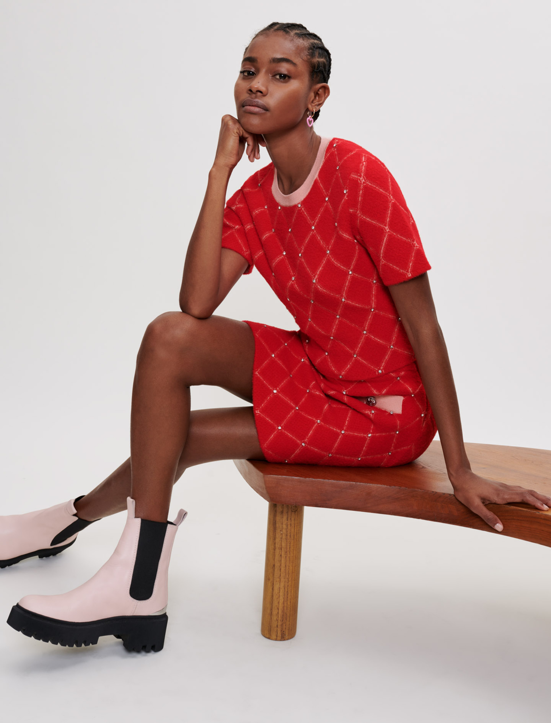 Женский красный джемпер