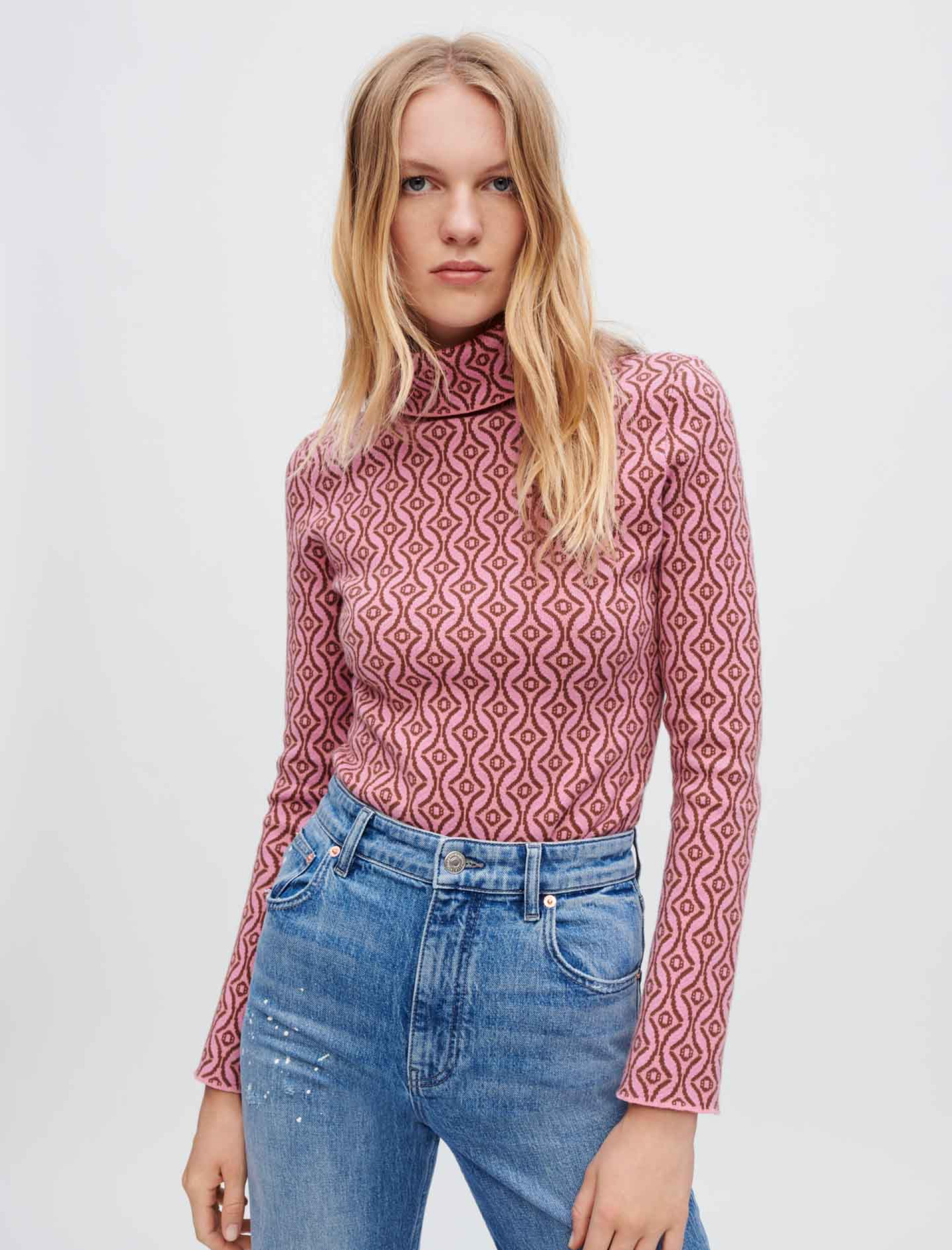 Женский приталенный жаккардовый джемпер Maje Clover