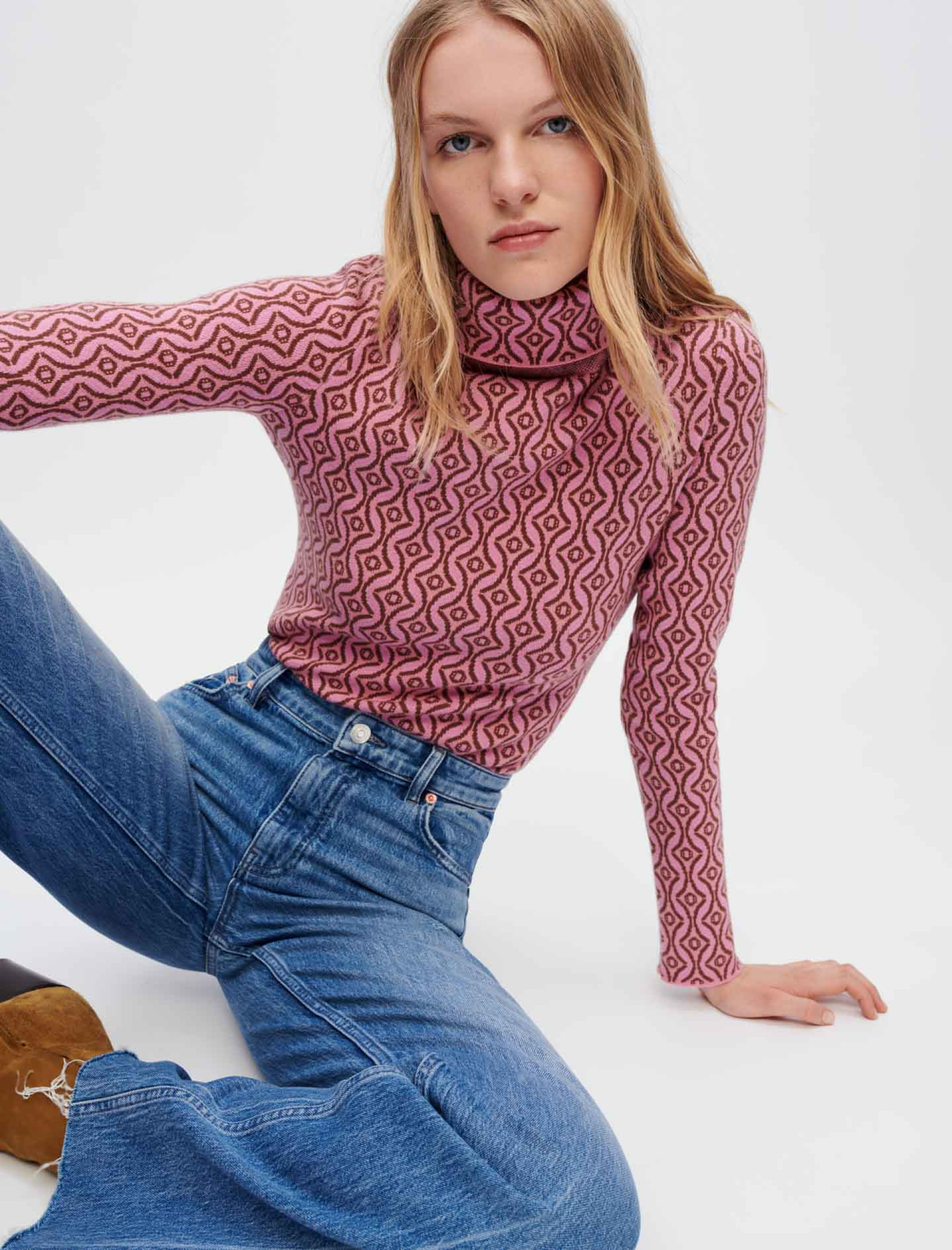 Женский приталенный жаккардовый джемпер Maje Clover