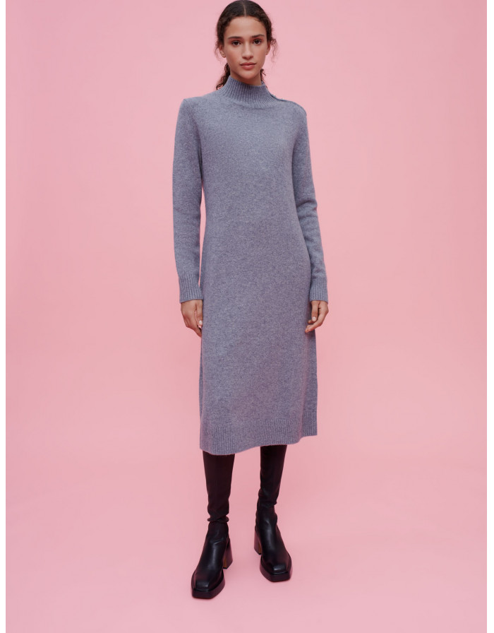 Женское серое платье