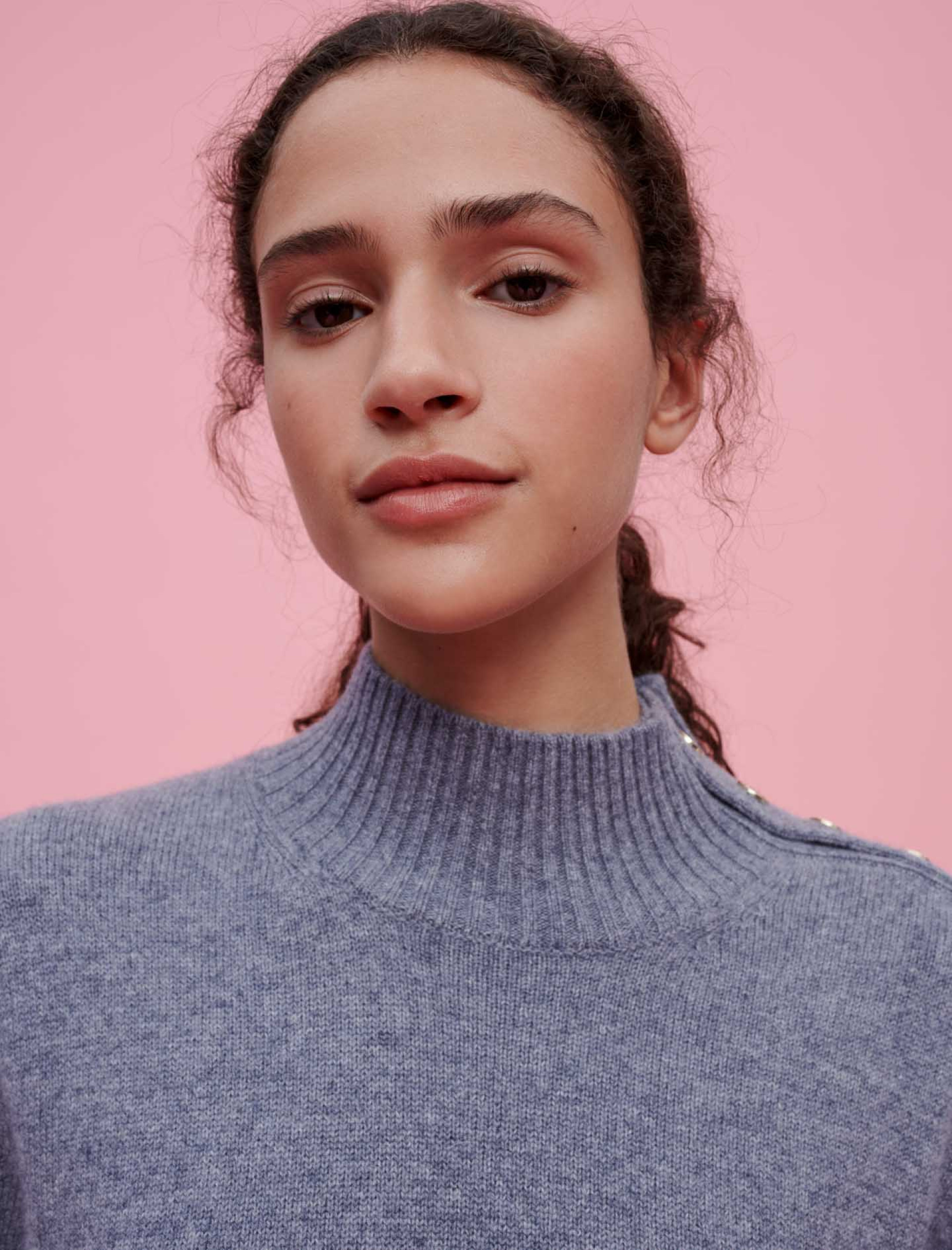 Женское серое платье Женское серое платье