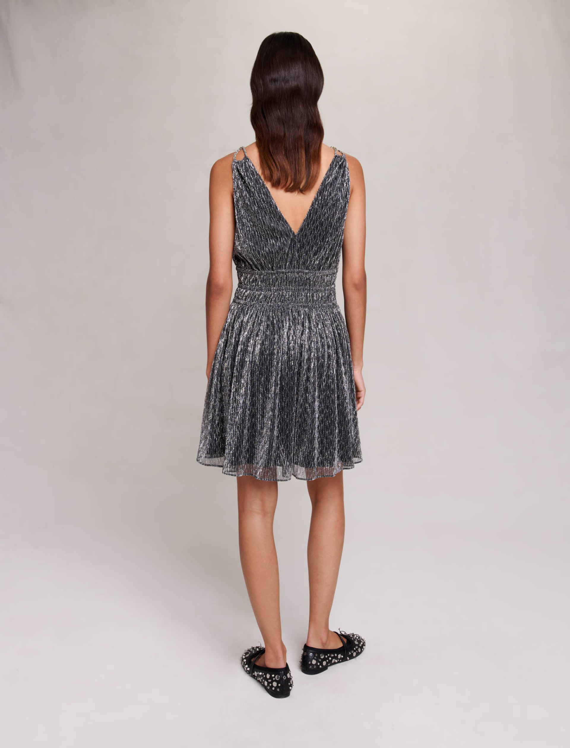 Женское серое платье Женское серое платье