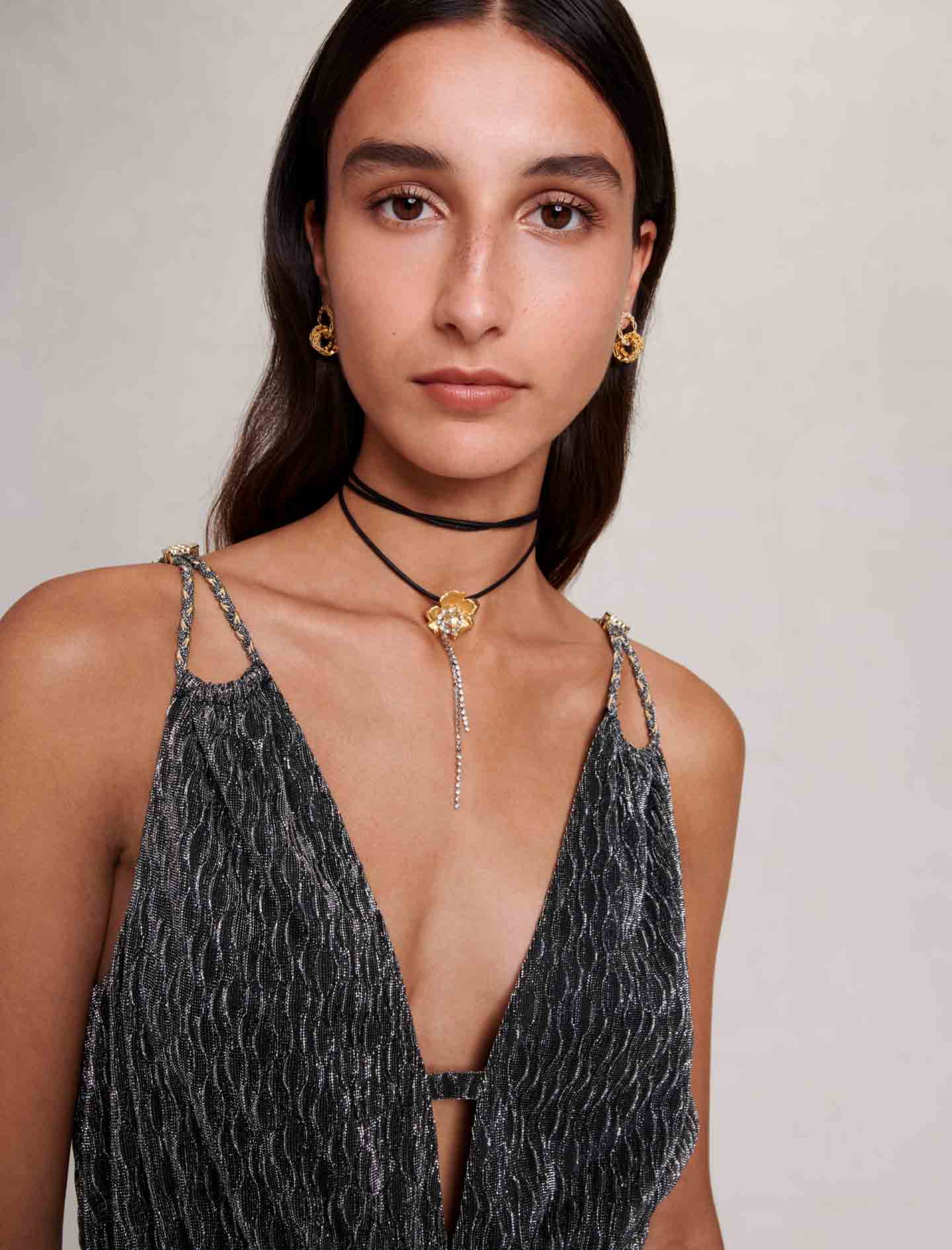 Женское серое платье Женское серое платье