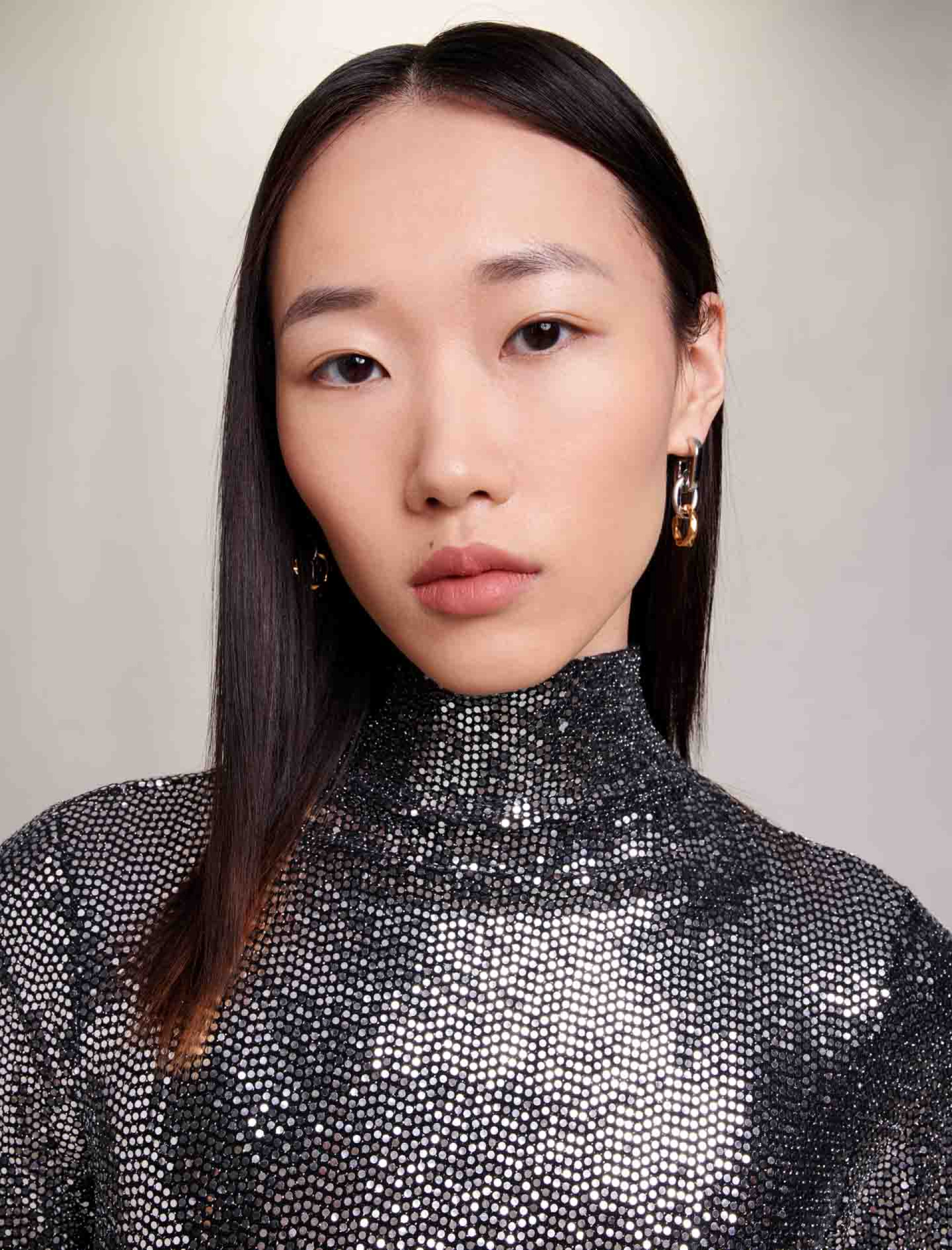 Женское серое платье Женское серое платье