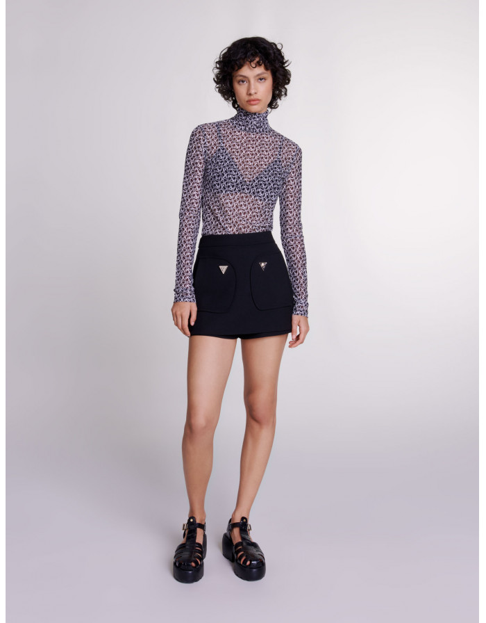 Жіноча чорна теніска