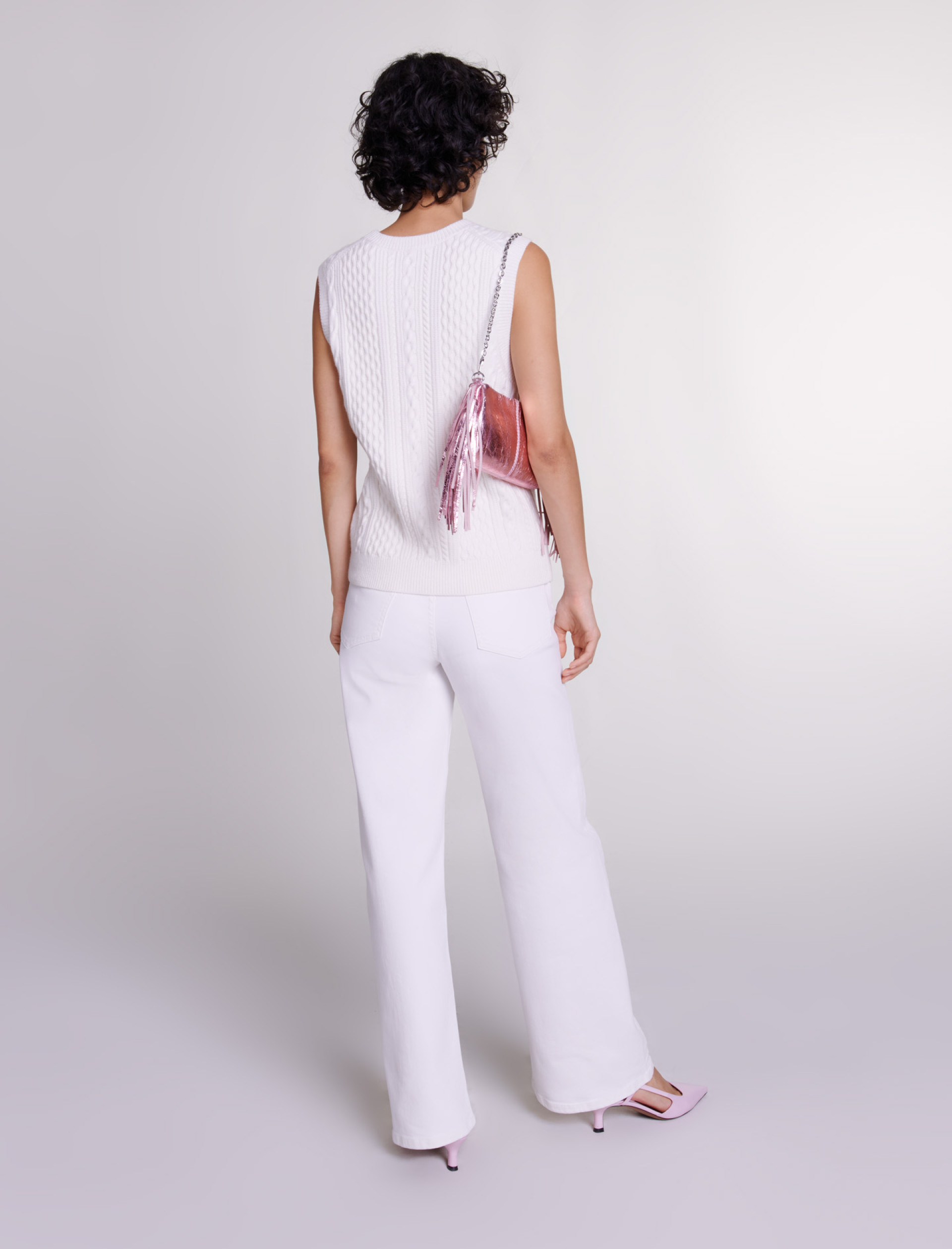 Женский молочный джемпер Женский молочный джемпер