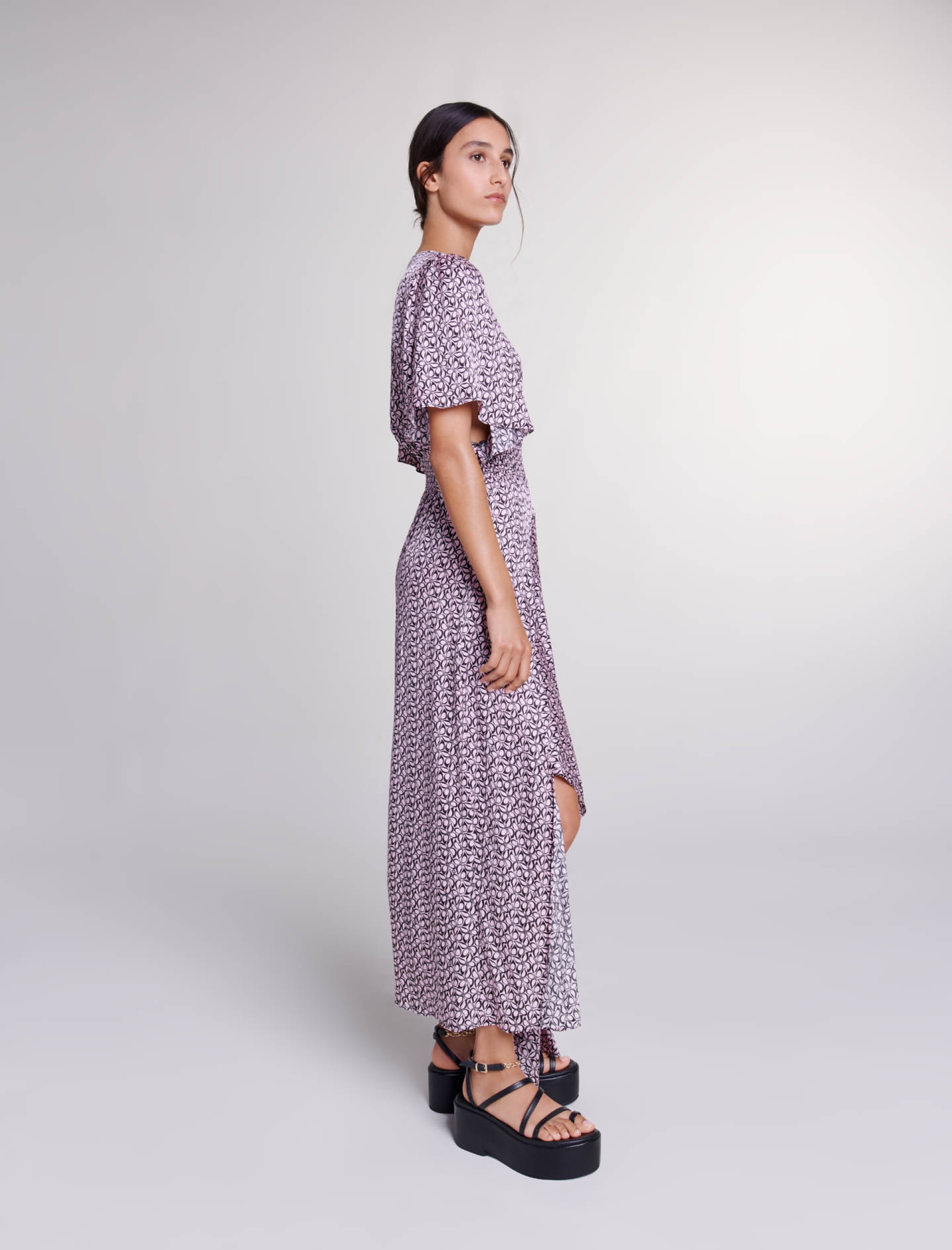 Жіноча рожева сукня