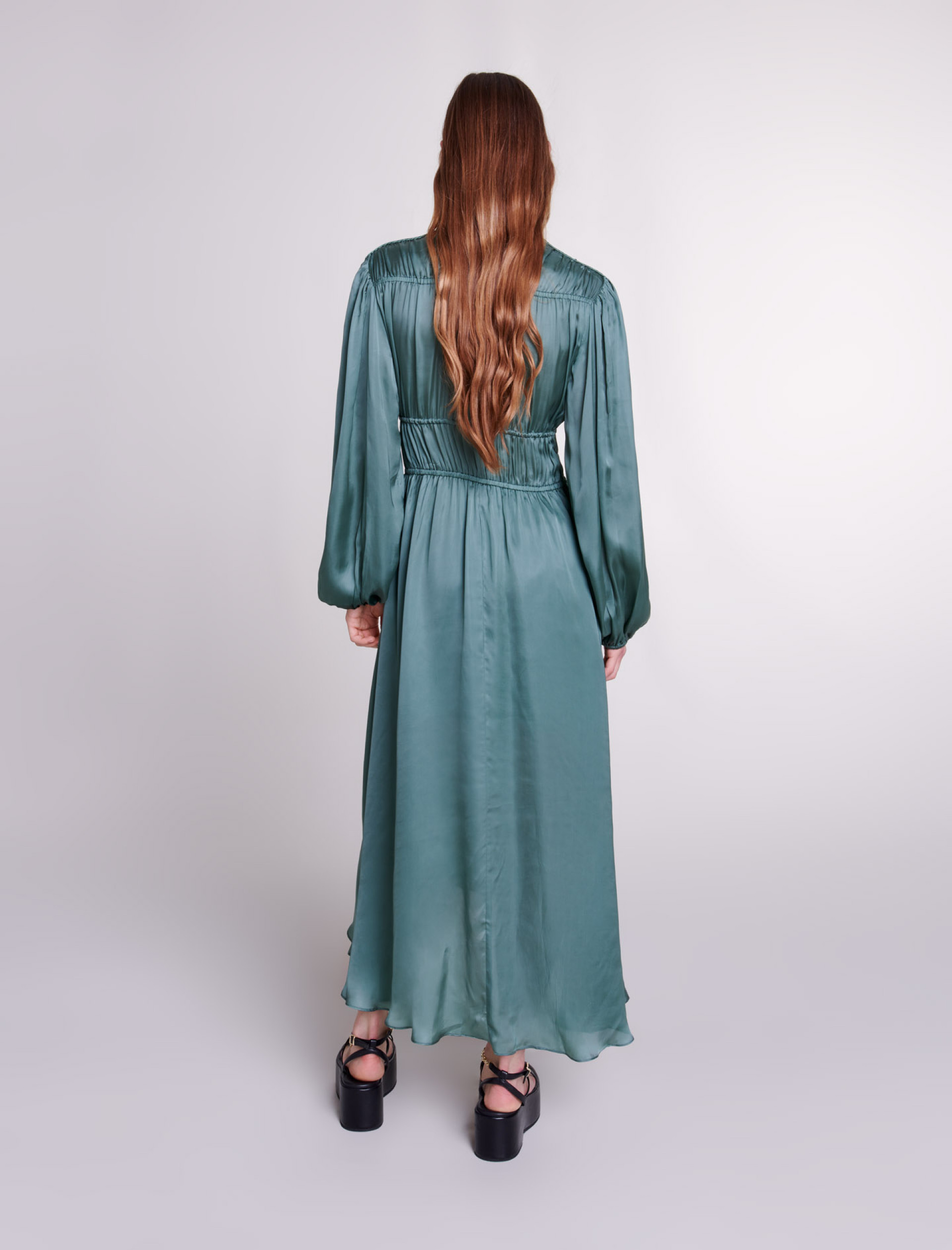 Сукня максі з атласного матеріалу