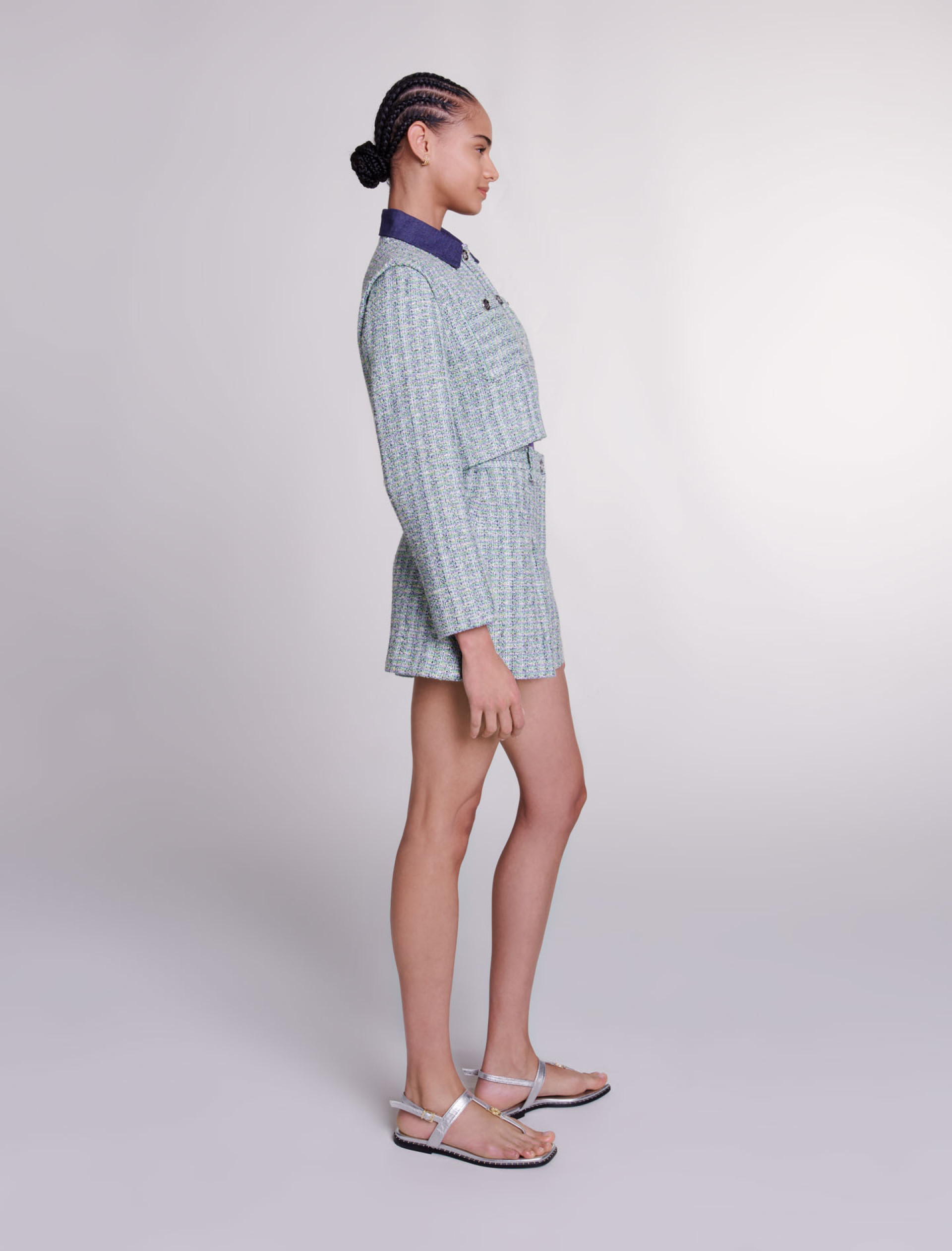 Контрастний укорочений жакет з твіду