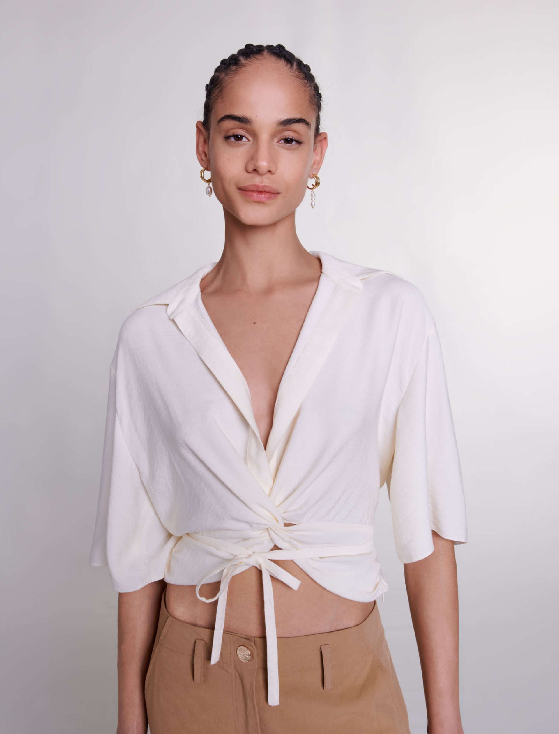 Белый топ с завязкой