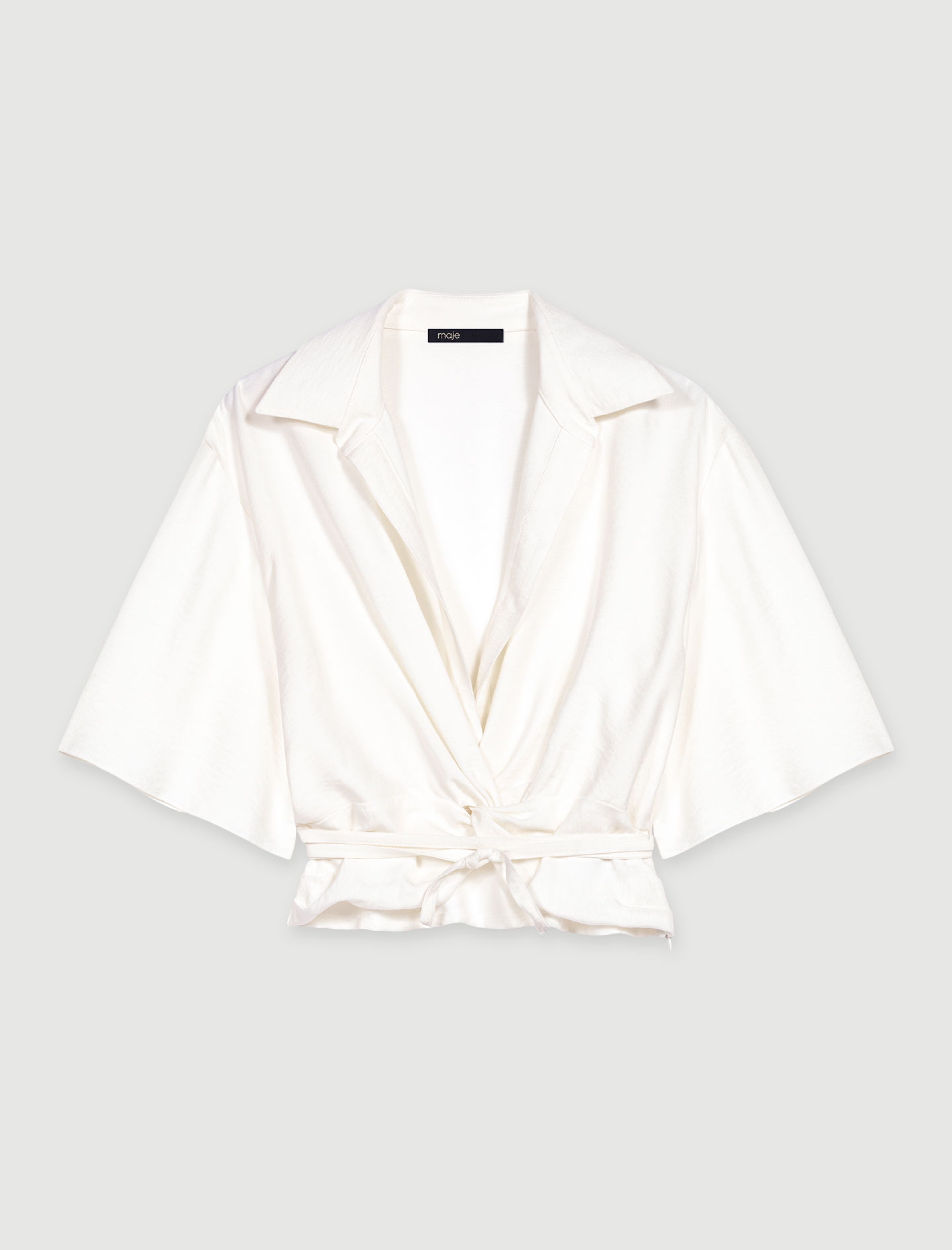 Белый топ с завязкой