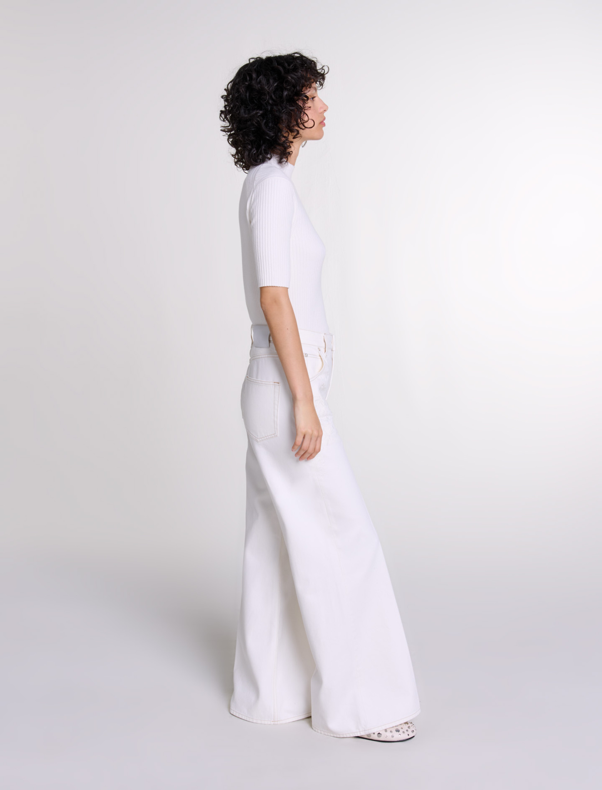 Женские белые широкие джинсы