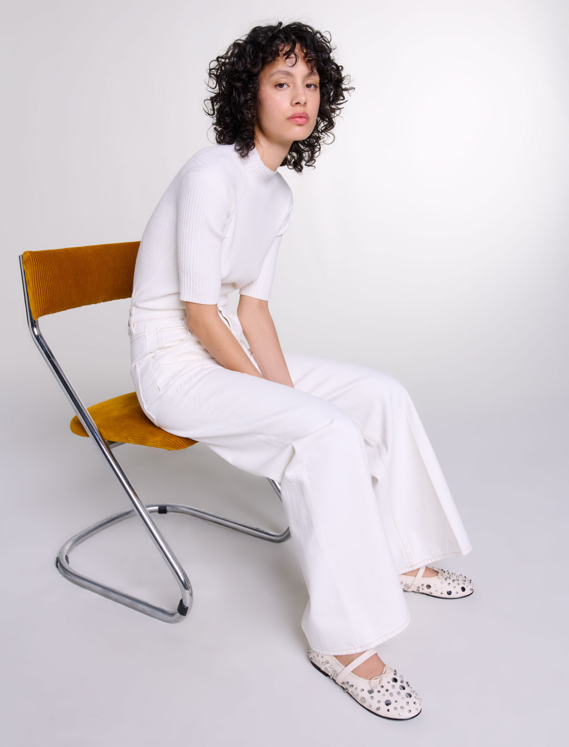 Женские белые широкие джинсы