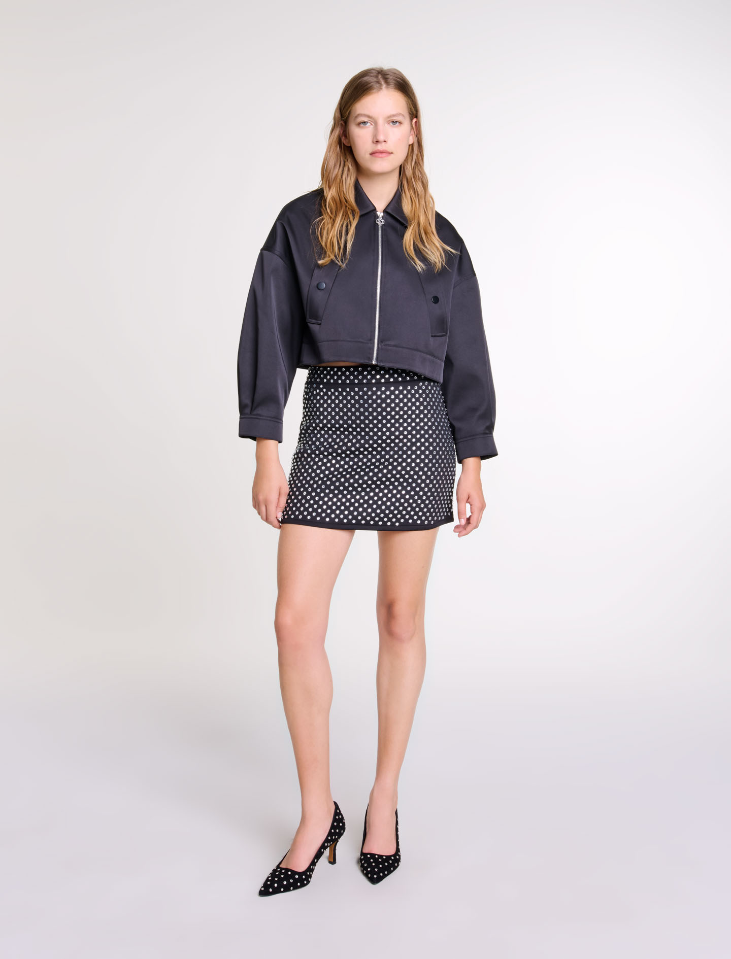 Женская короткая юбка со стразами