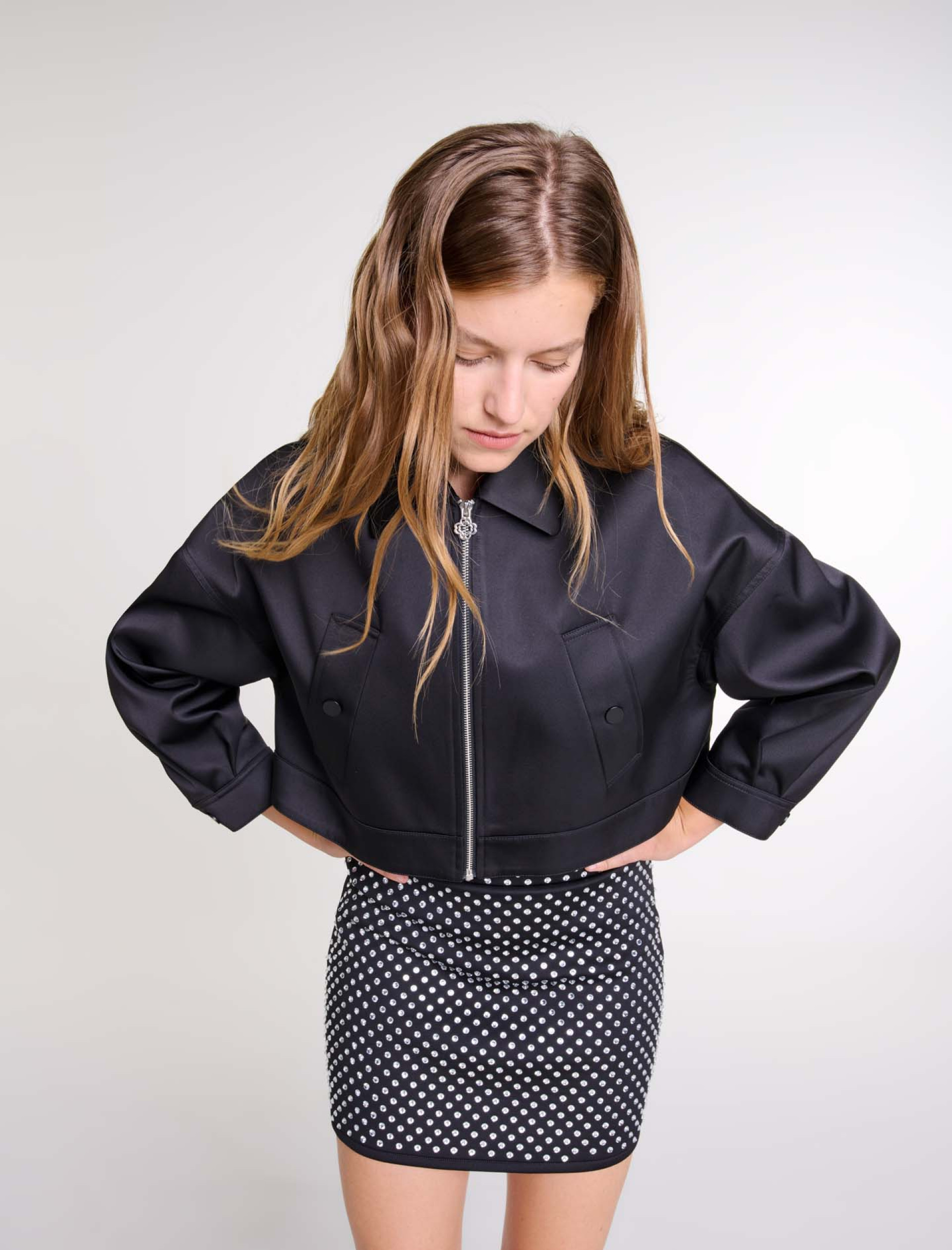 Женская короткая юбка со стразами Женская короткая юбка со стразами