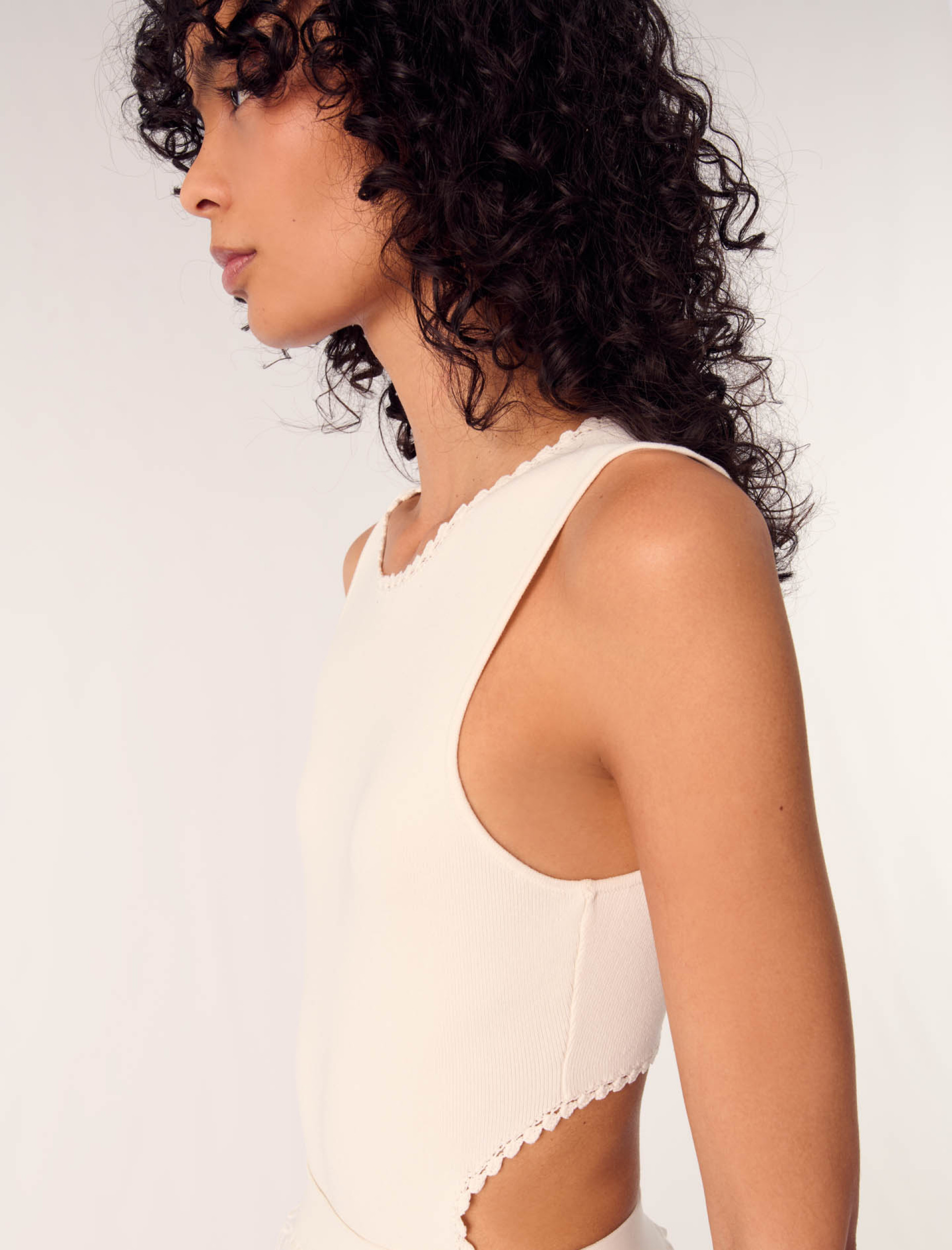 Жіночий білий боді