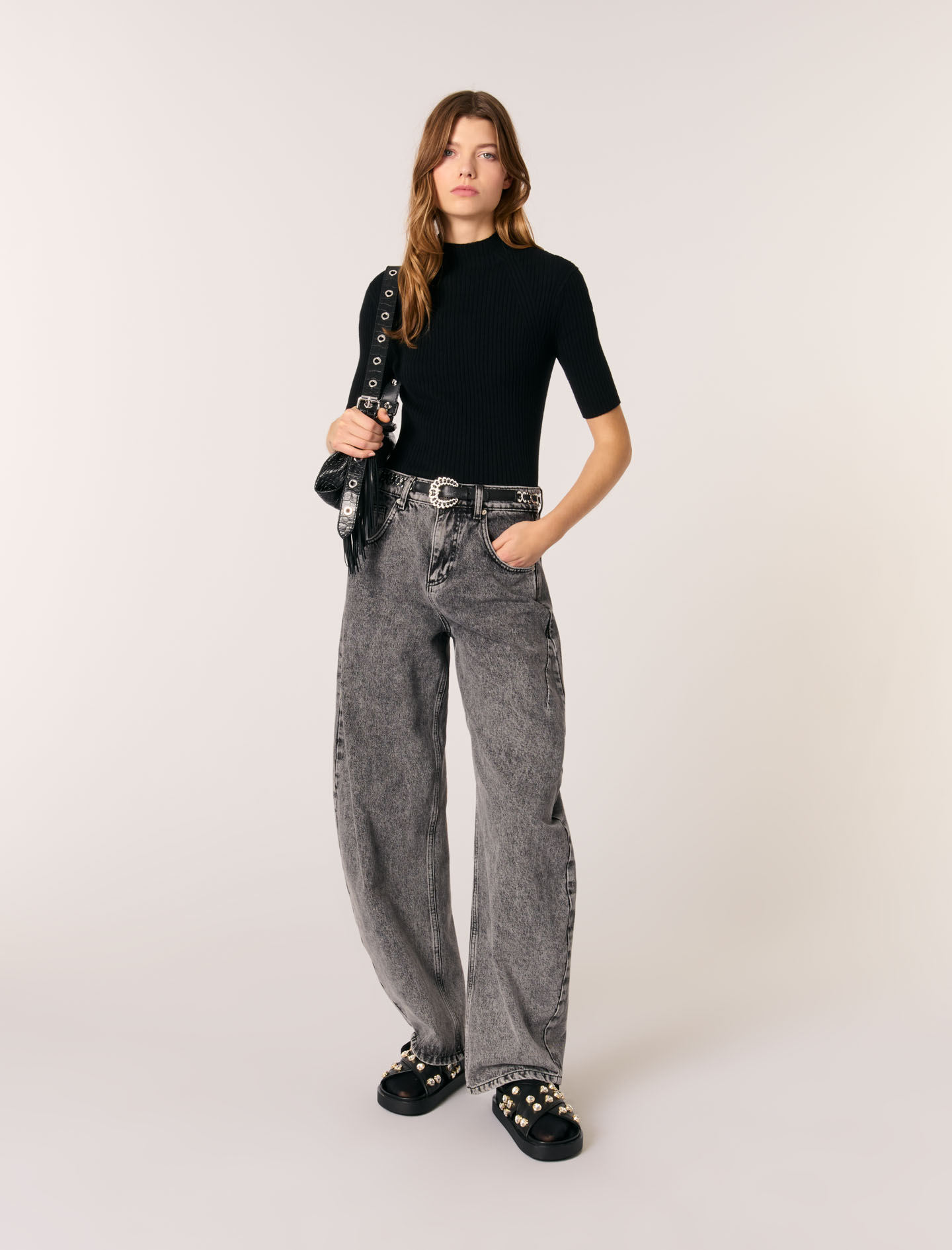 Жіночий трикотажний топ в рубчик