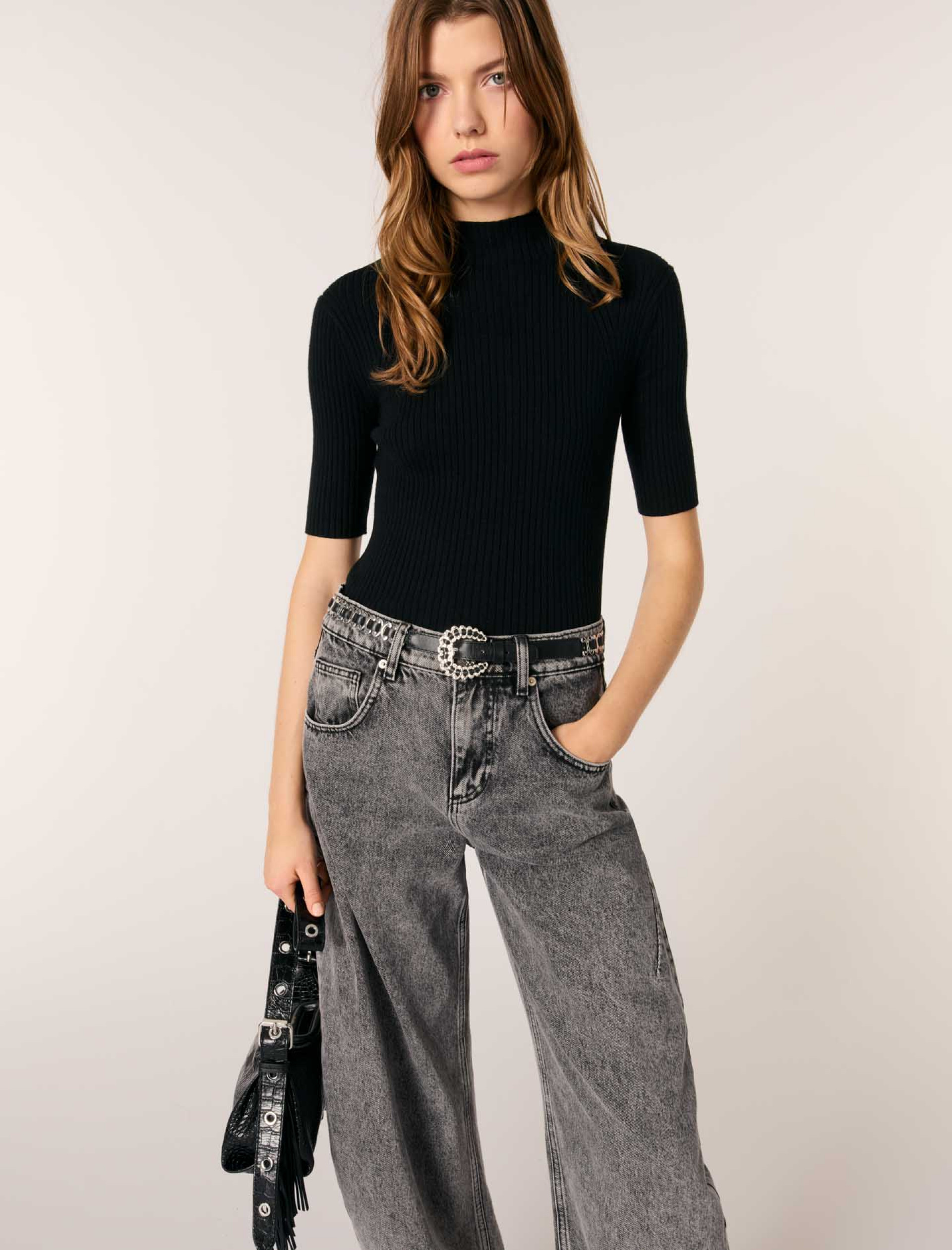 Жіночий трикотажний топ в рубчик