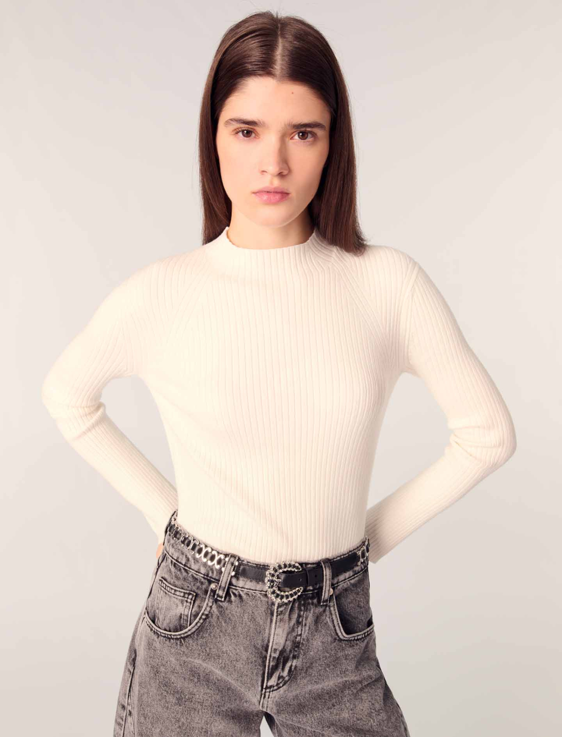 Женский джемпер в рубчик