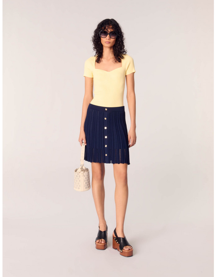 Женская короткая плетеная юбка из трикотажа