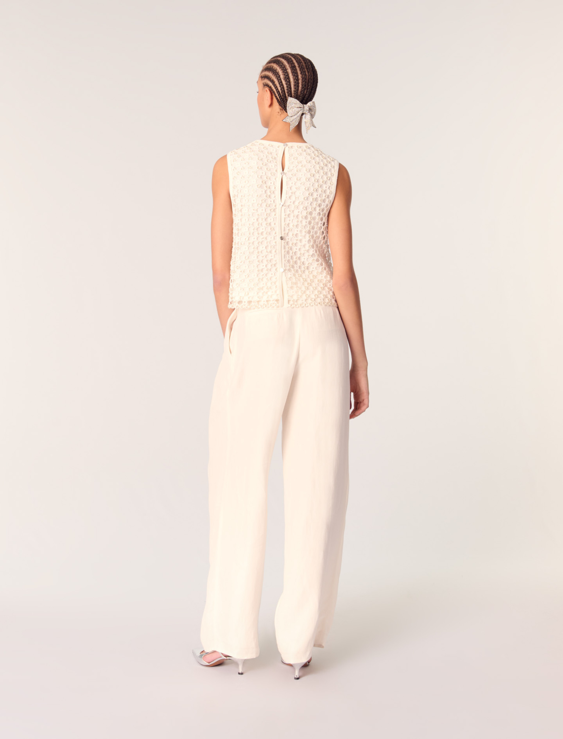 Жіночий в'язаний топ з бісером