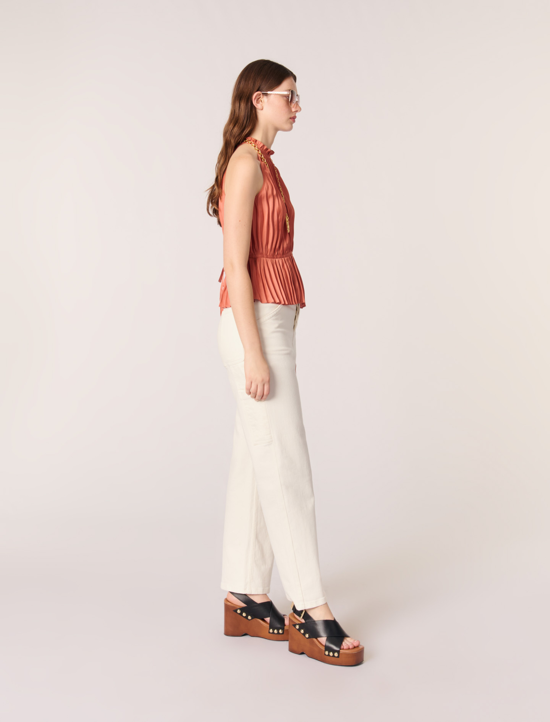 Жіночий плісирований топ без рукавів