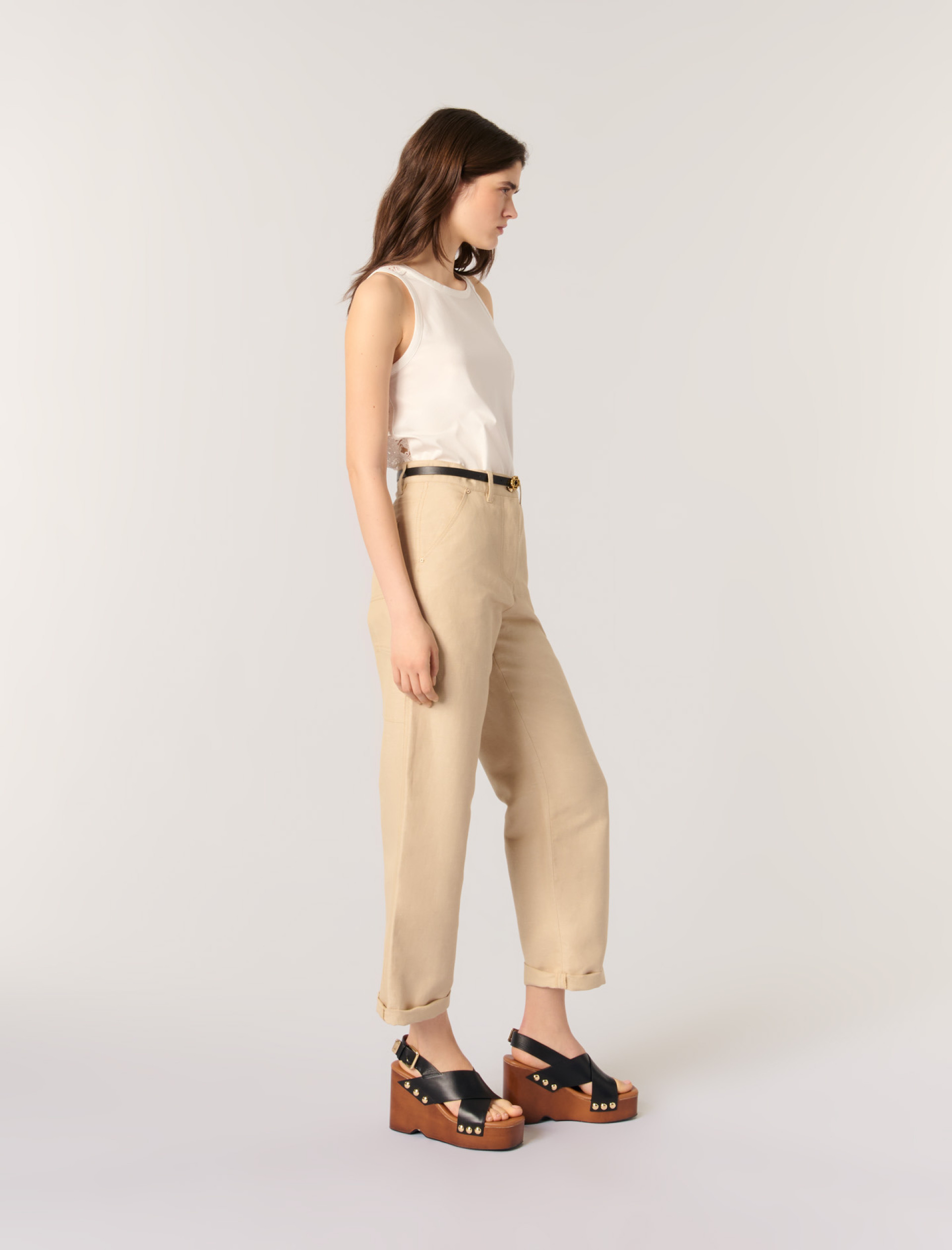 Жіночий топ з в'язаною вставкою на спині