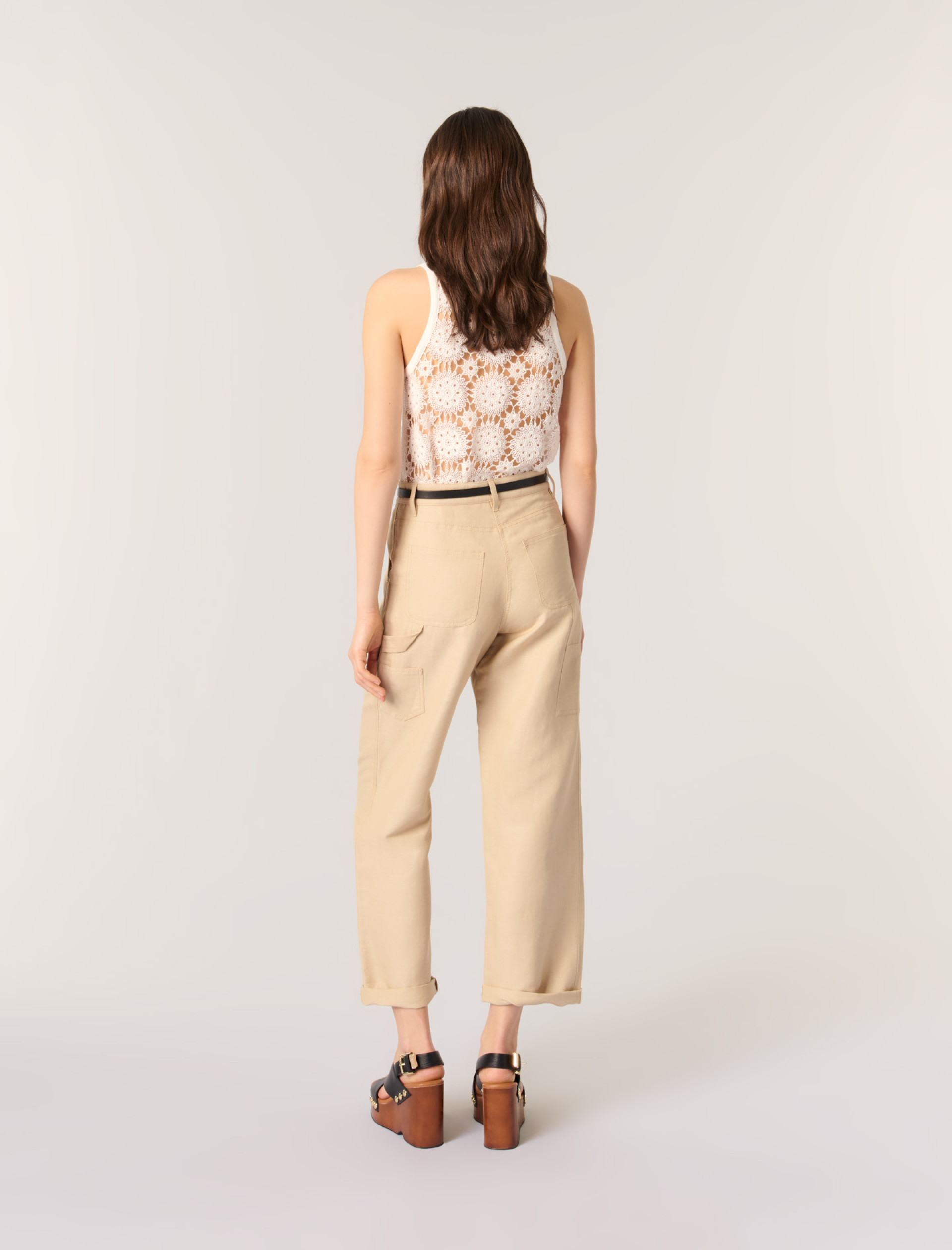 Жіночий топ з в'язаною вставкою на спині