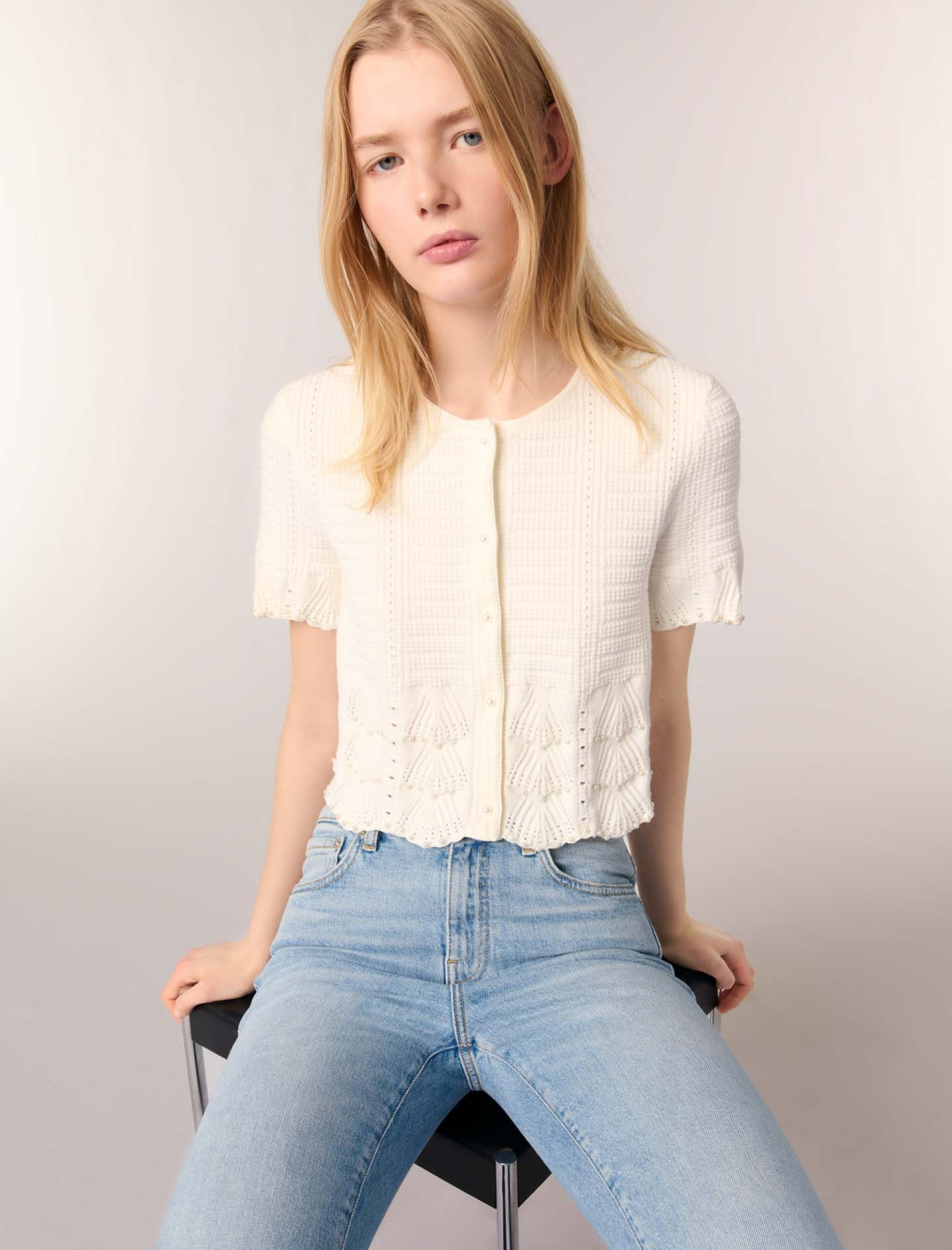 Жіночий укорочений кардиган з перлами Жіночий укорочений кардиган з перлами