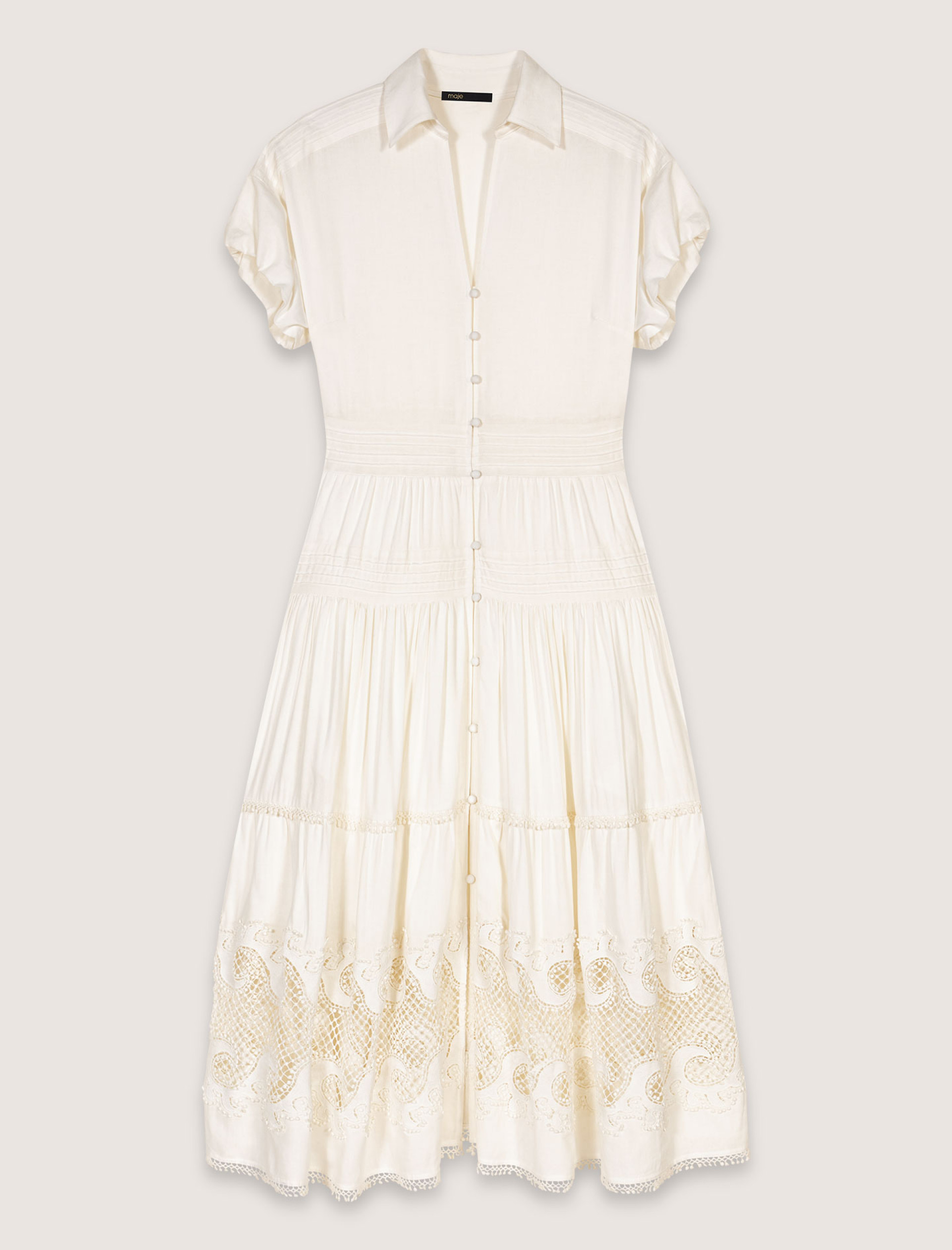 Женское длинное вышитое платье с оборками