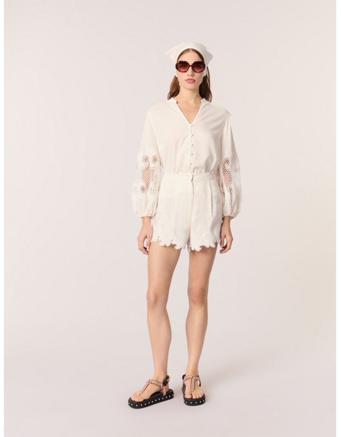 Жіночі шорти з вишивкою