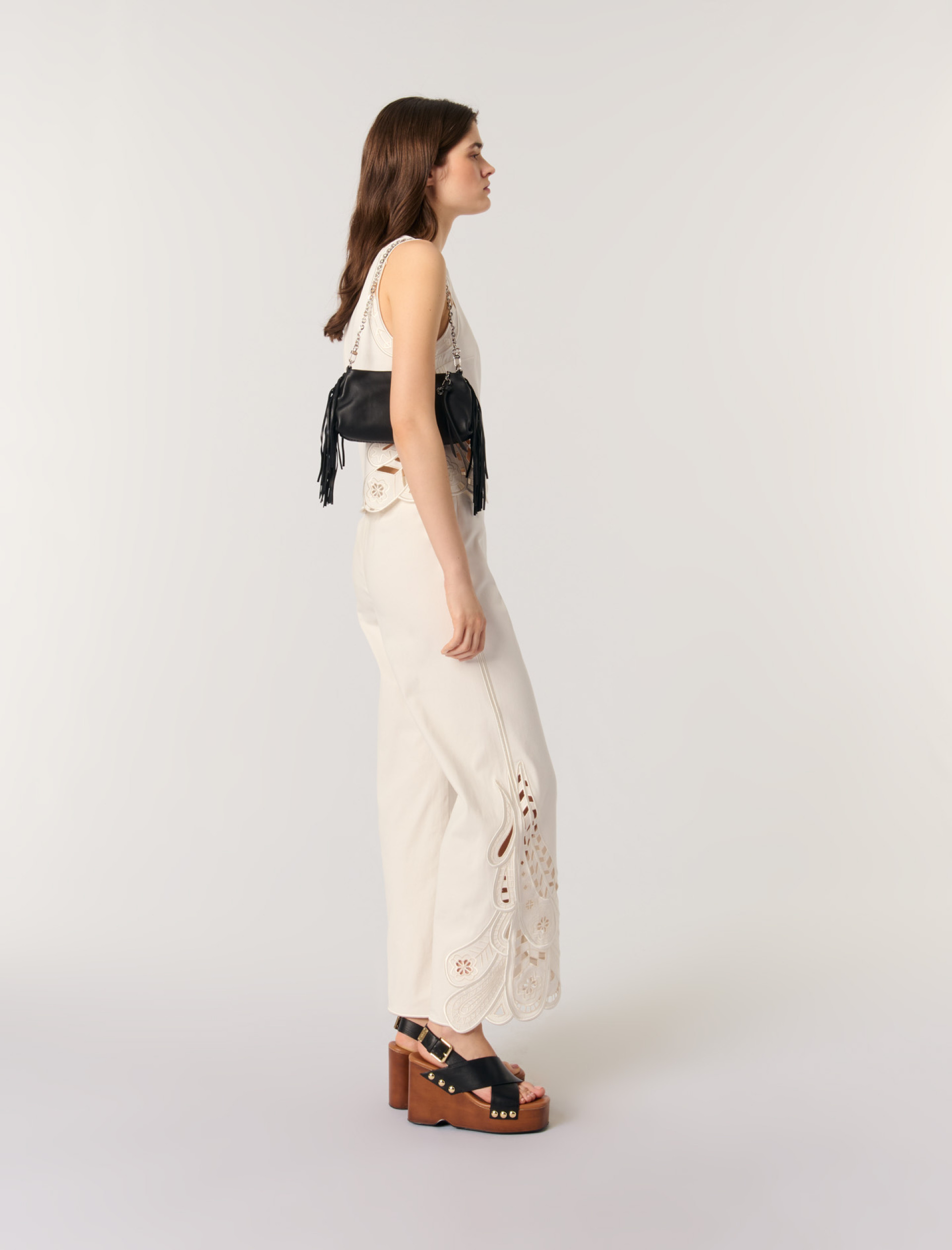 Жіночий топ з вишивкою