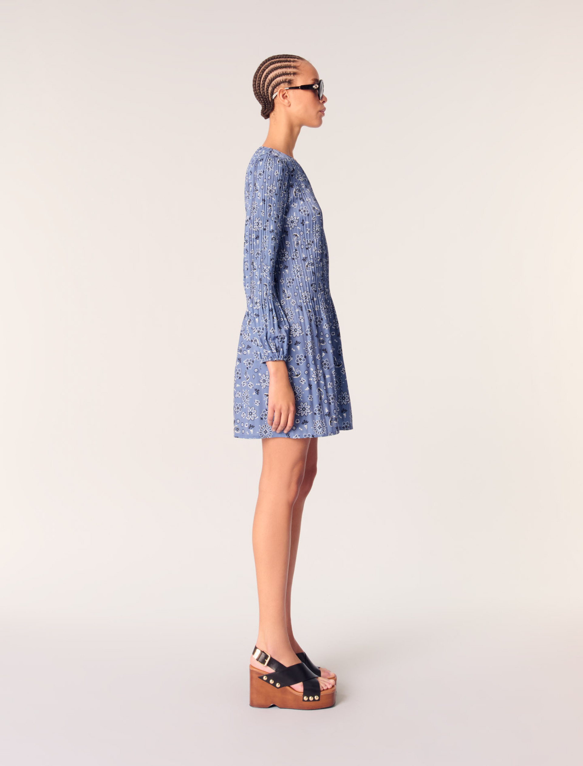 Женское платье-плиссе с принтом