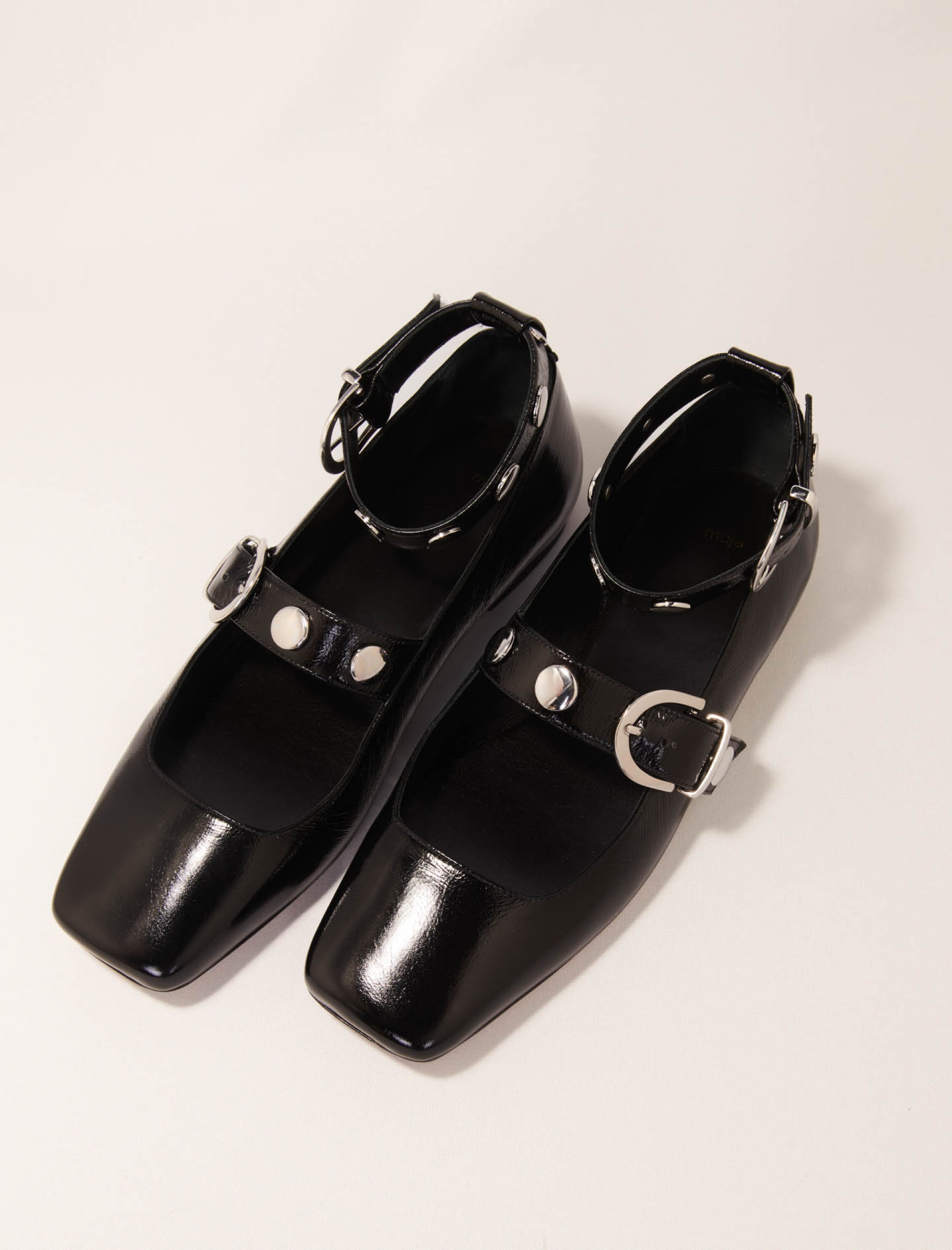 Женские туфли Мэри Джейн с заклепками Женские туфли Мэри Джейн с заклепками