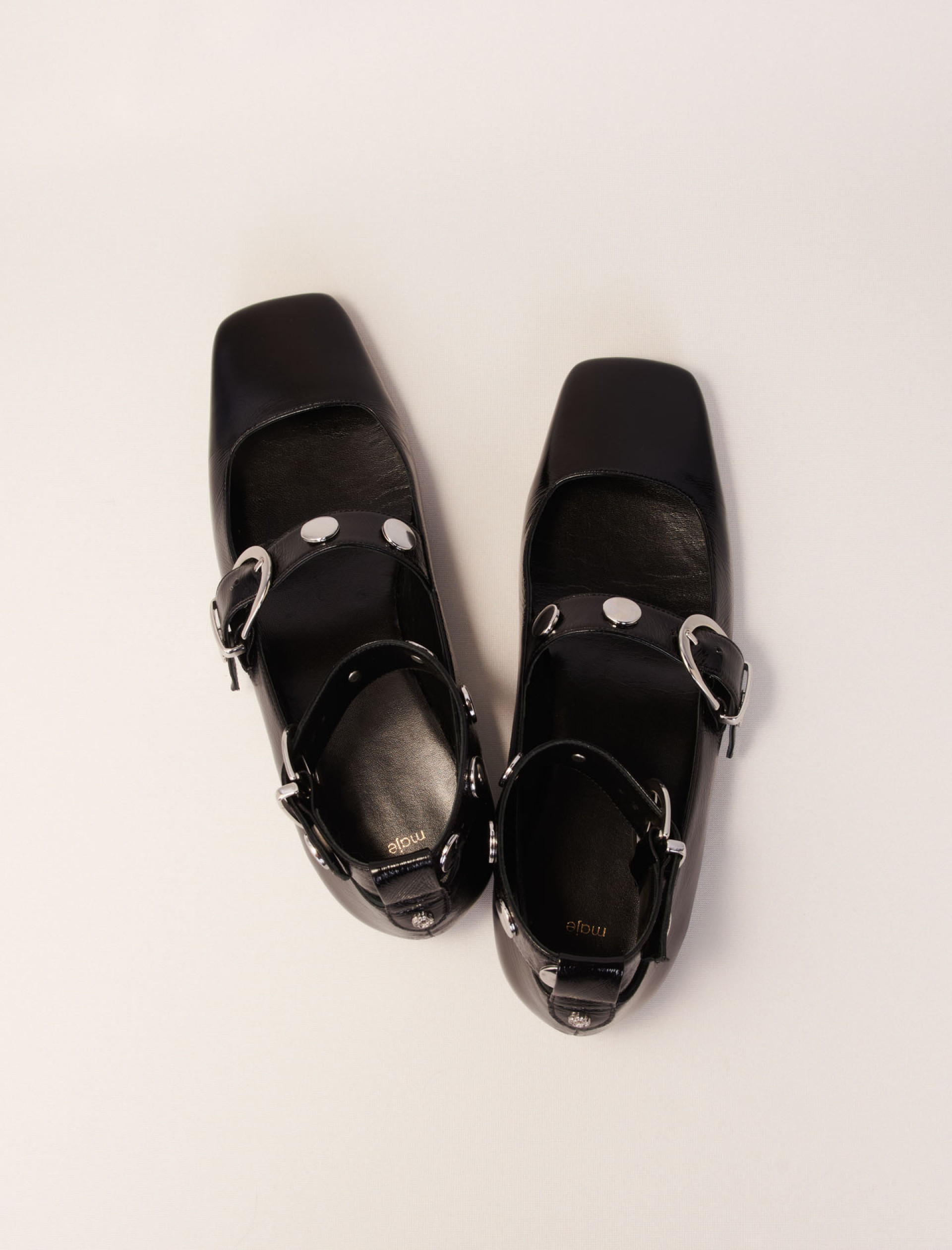 Женские туфли Мэри Джейн с заклепками Женские туфли Мэри Джейн с заклепками