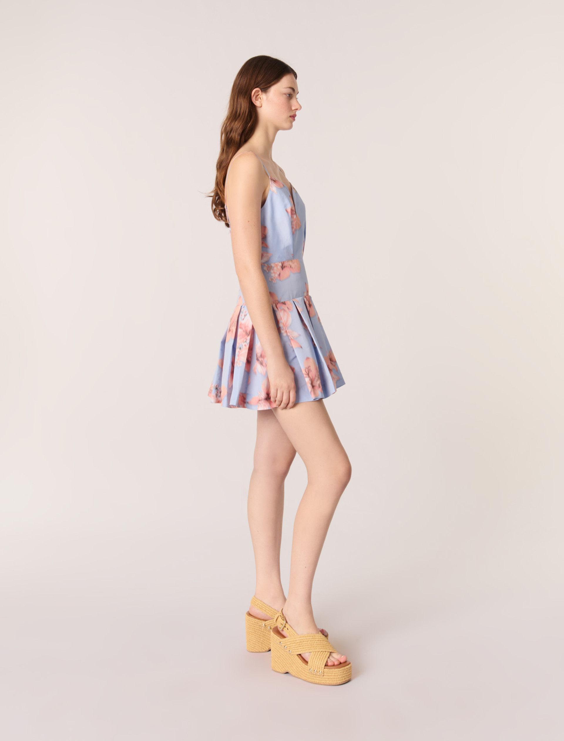 Женское платье из тафты с цветочным принтом Женское платье из тафты с цветочным принтом